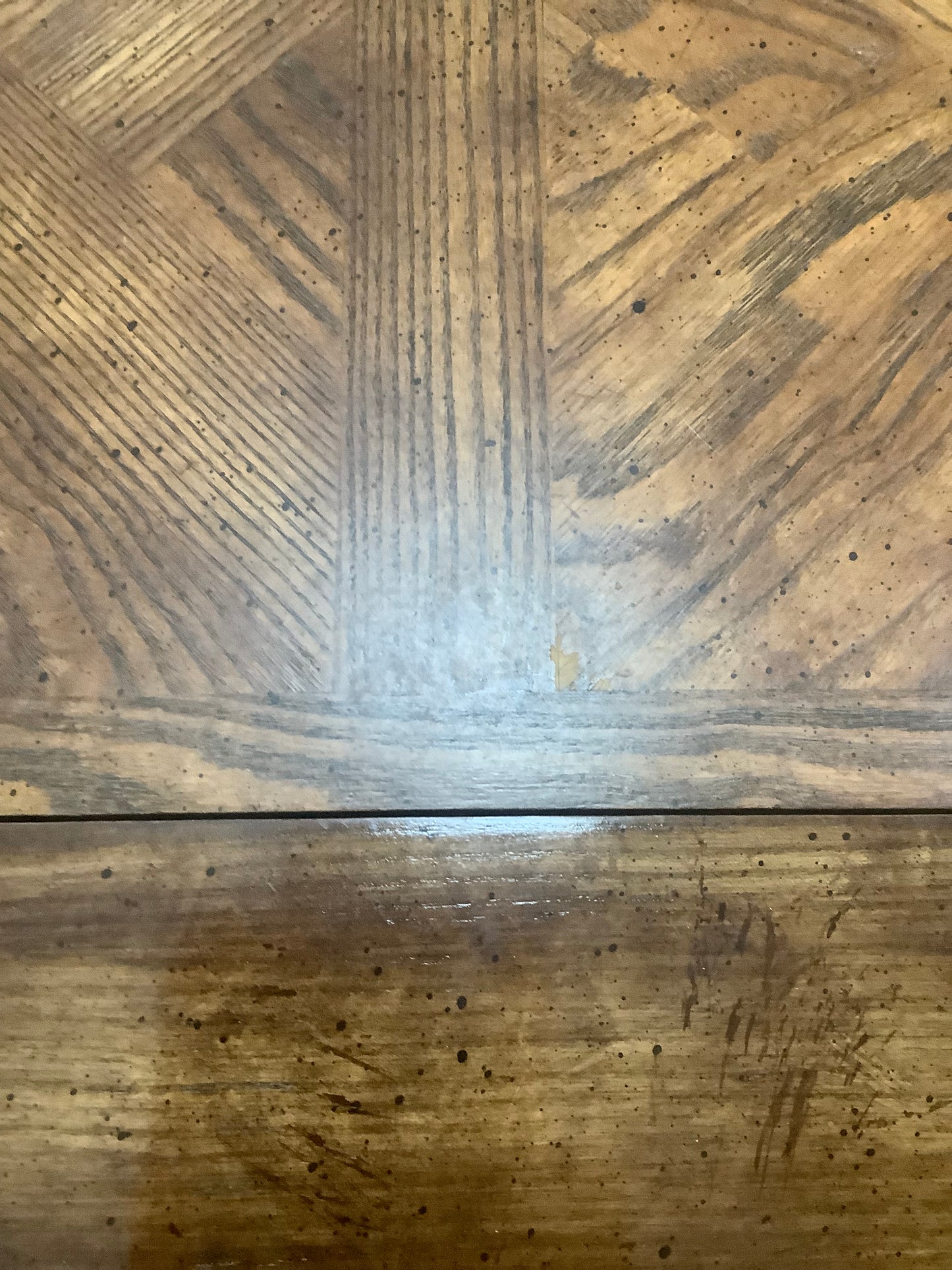 Extending Round Table (020901)site c