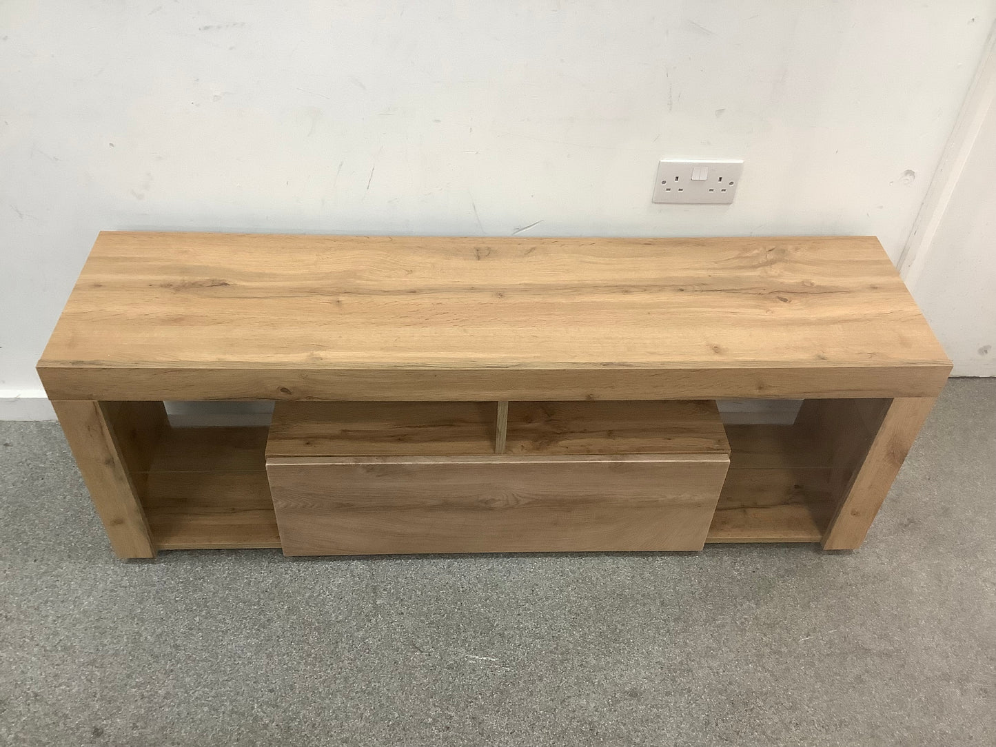 Tv unit (020903) site C