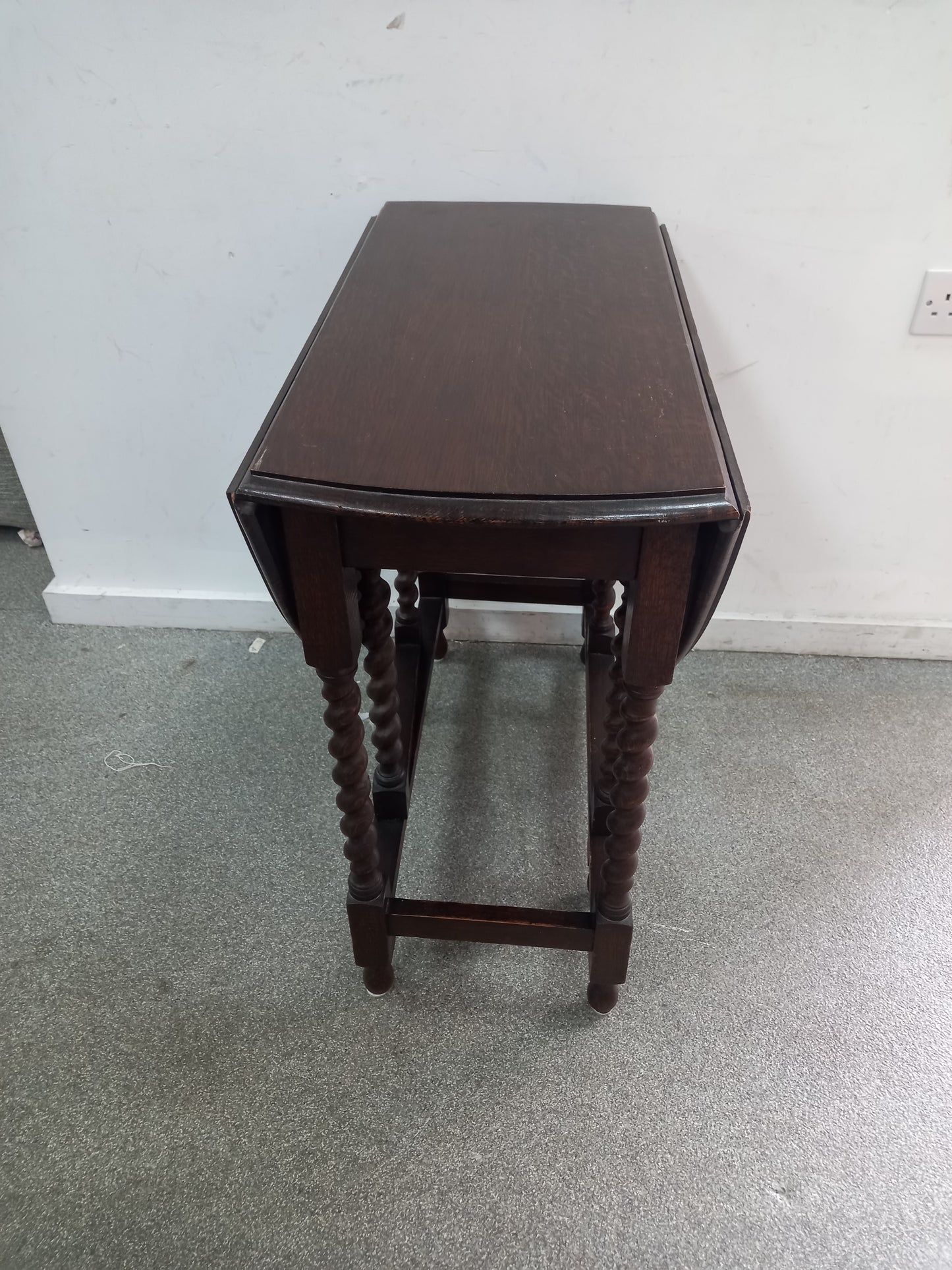 Dropleaf Table (171004) site b