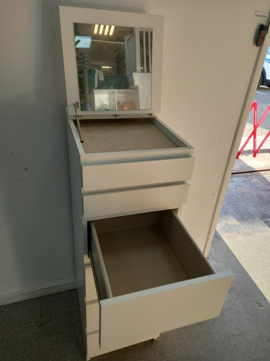 Ikea Dresser (101003) ga3607