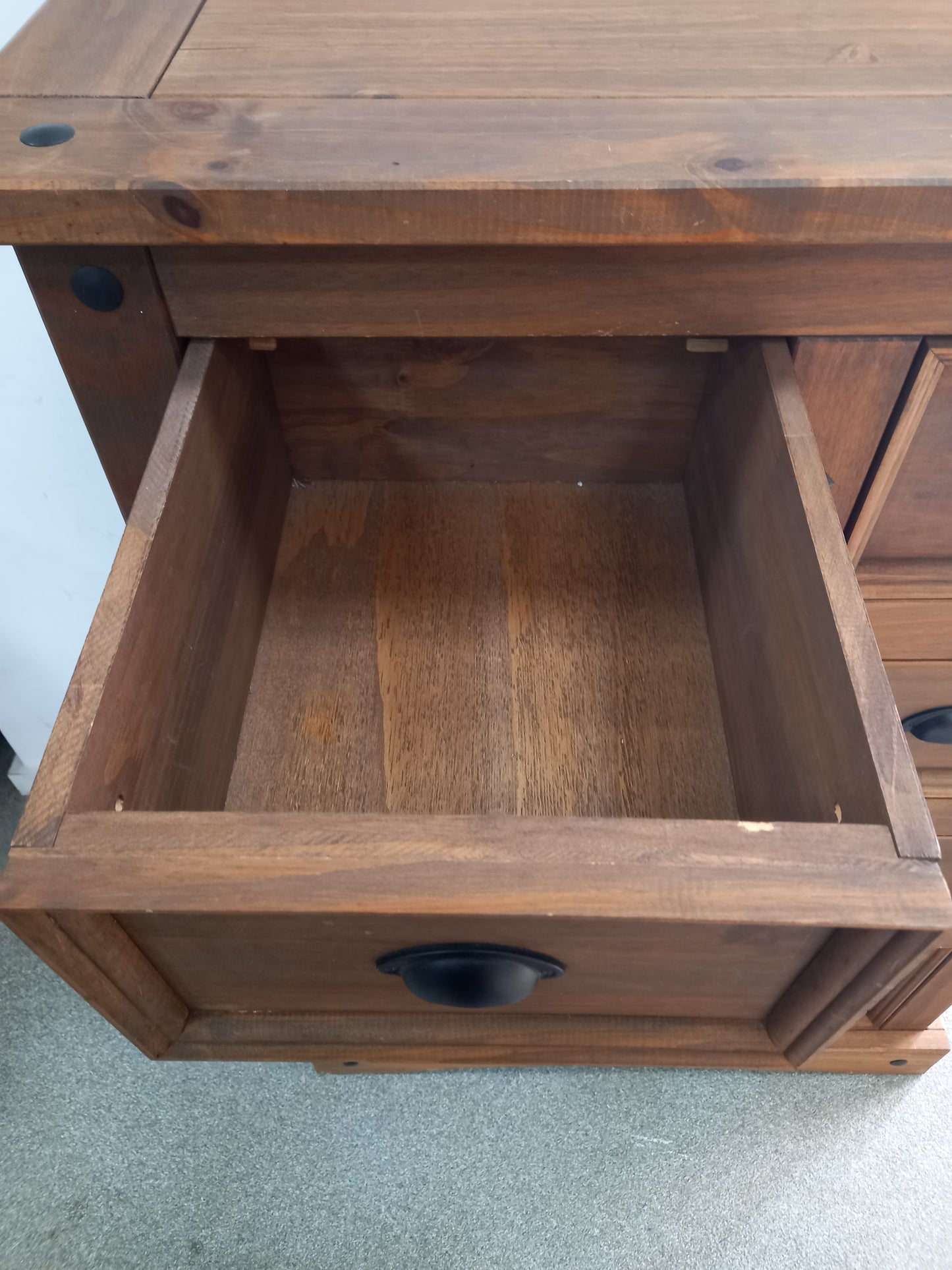 Chest of Drawers (240913)