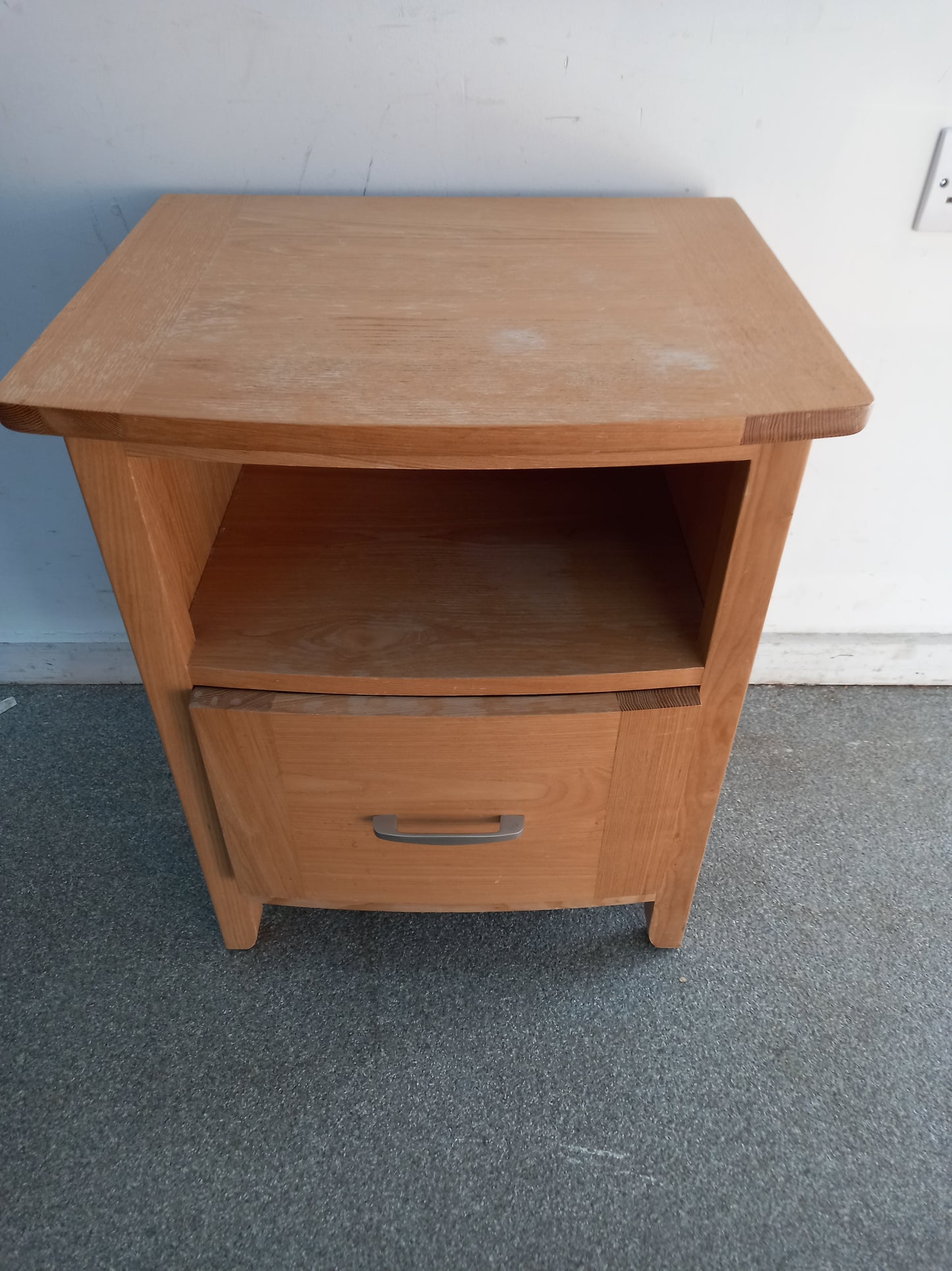Bedside Table (101002) ga3607