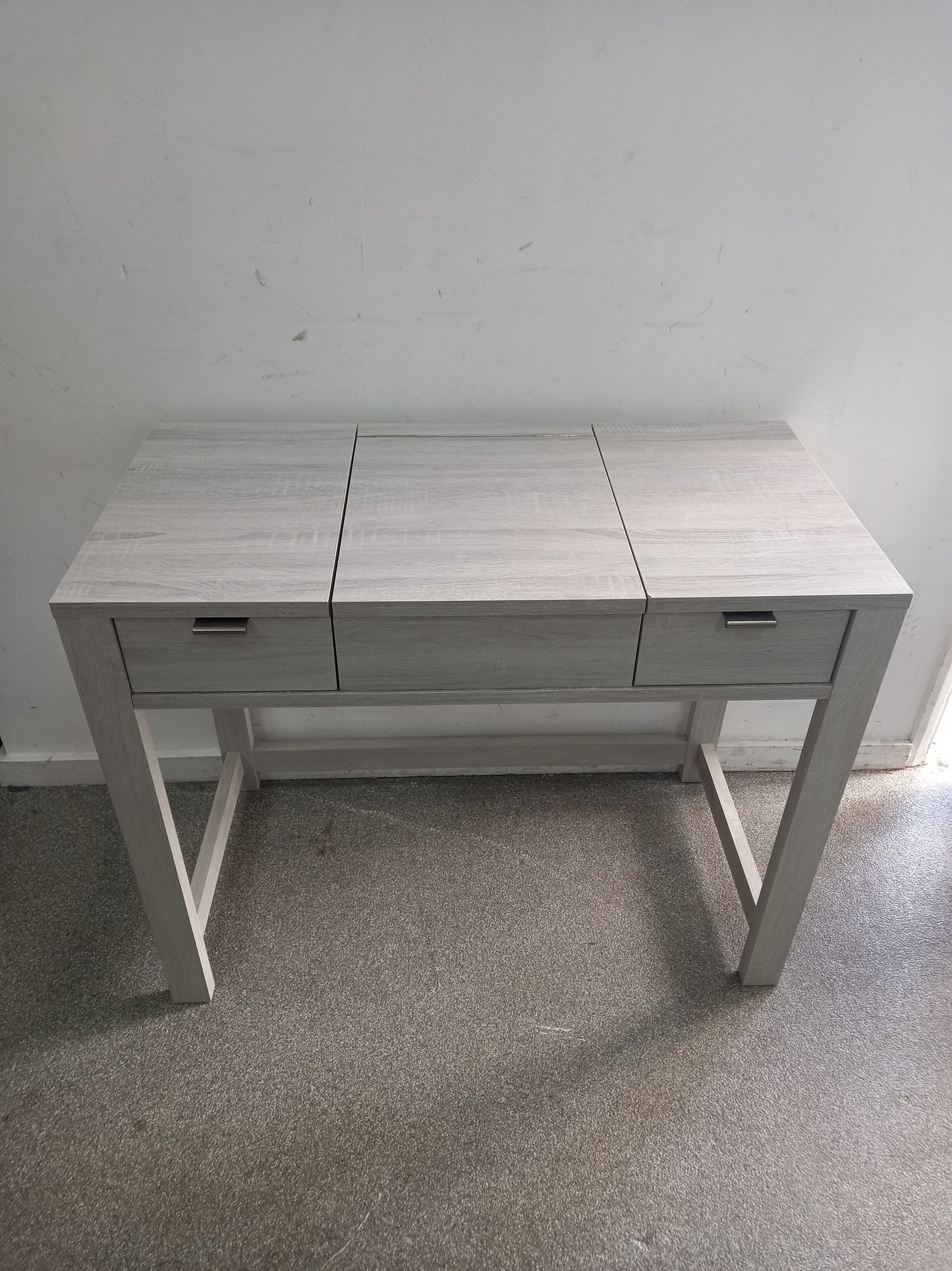 Vanity Dressing Table (190904)