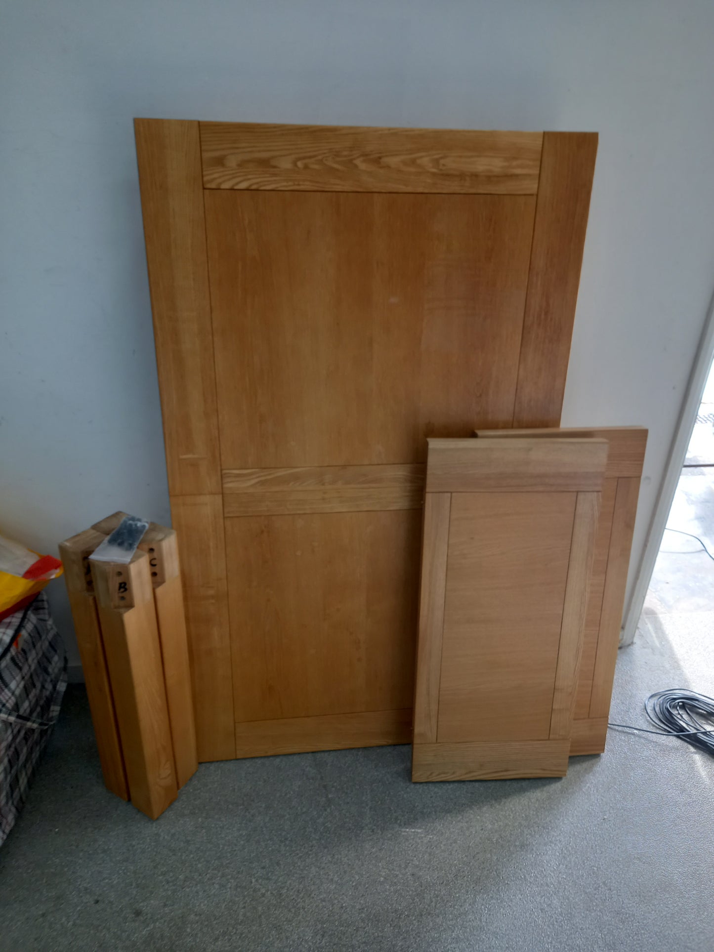 Dining Table (200807)