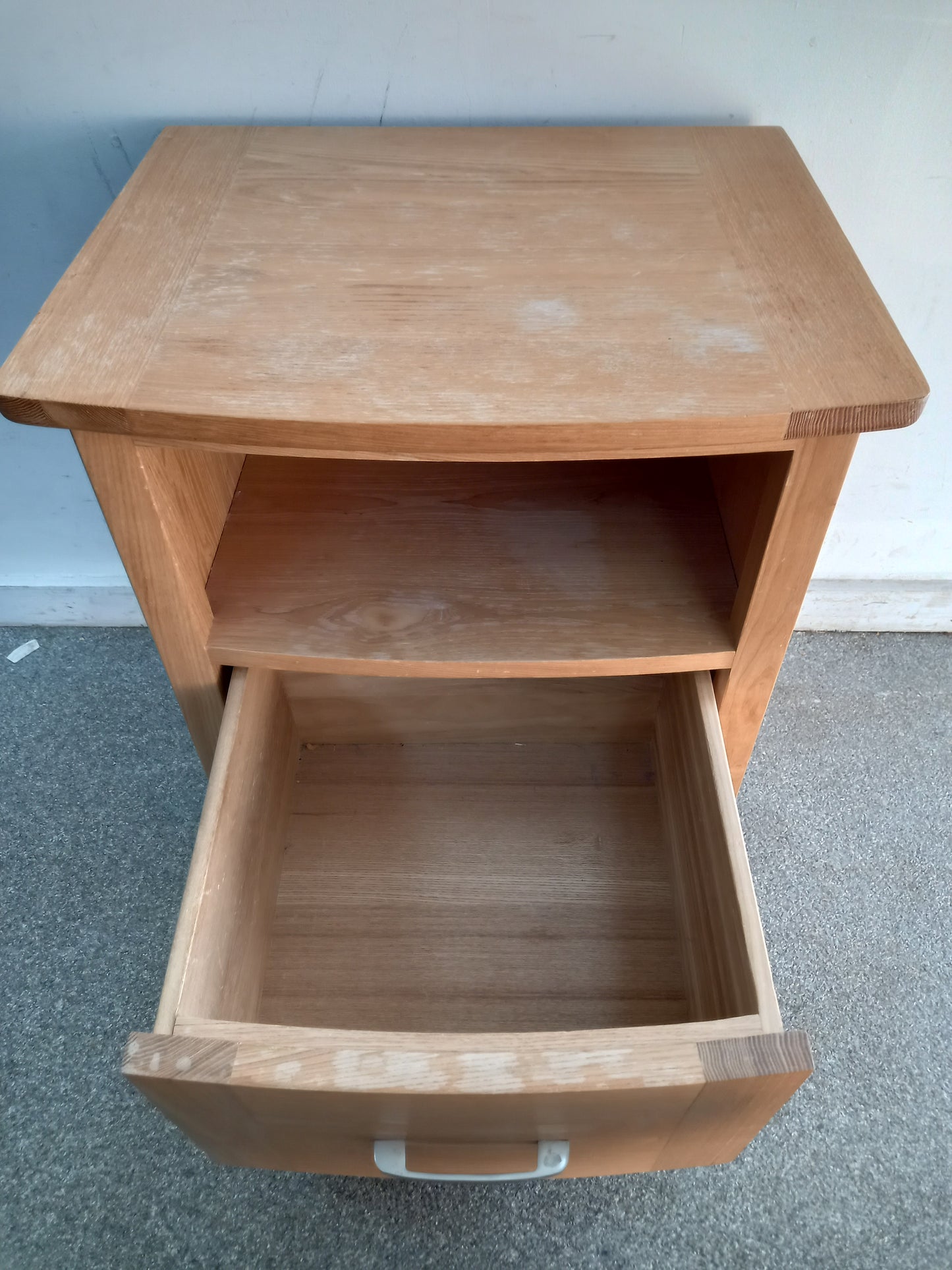 Bedside Table (101002) ga3607