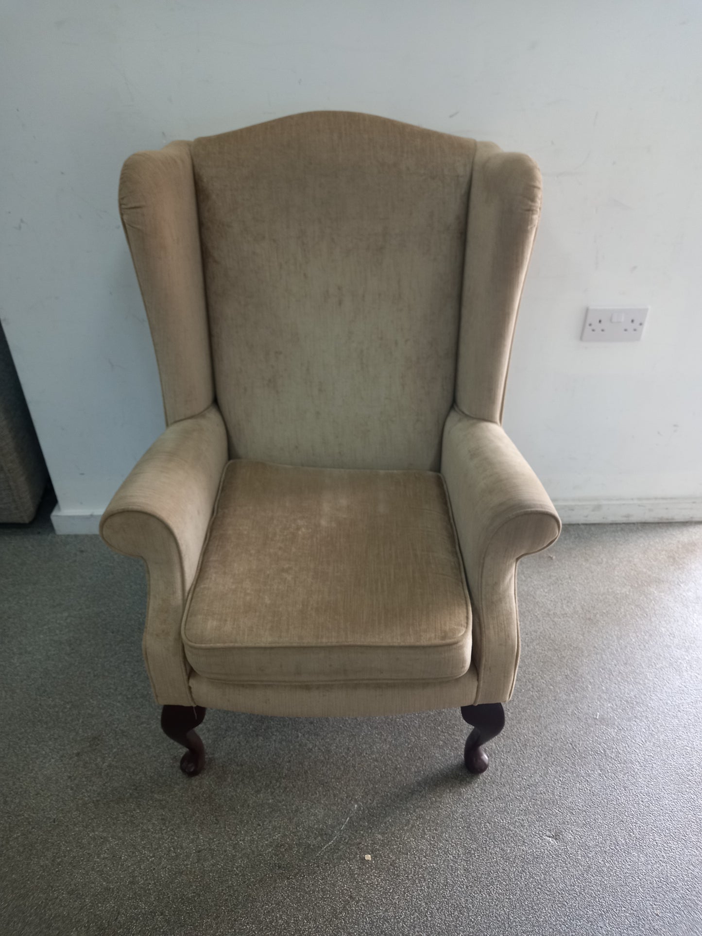 Armchair (160920)