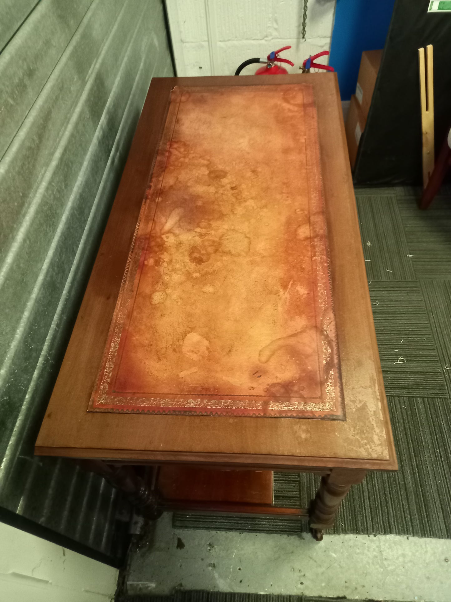 Writing Desk 011001 site B