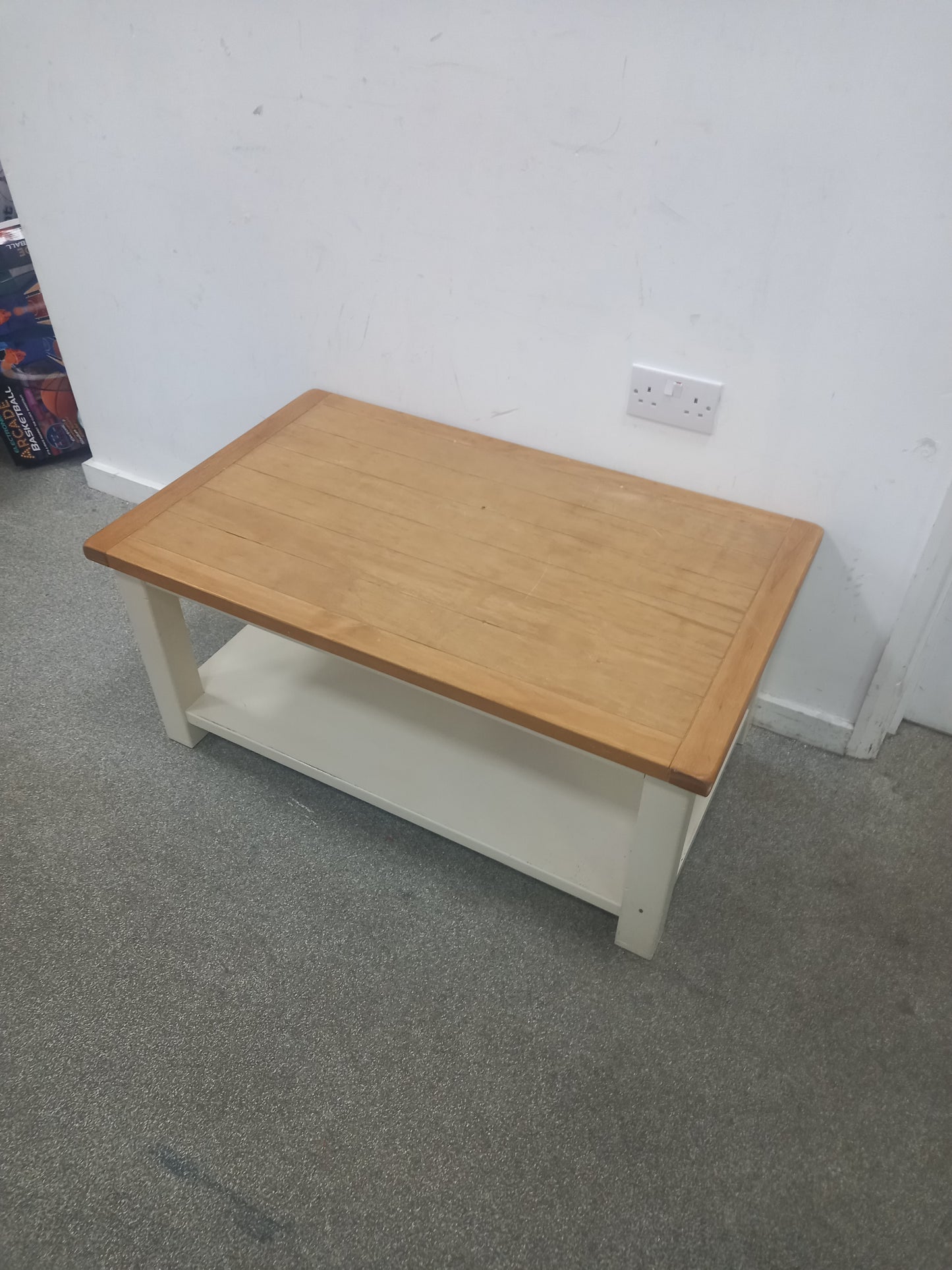 Coffee Table (140701)