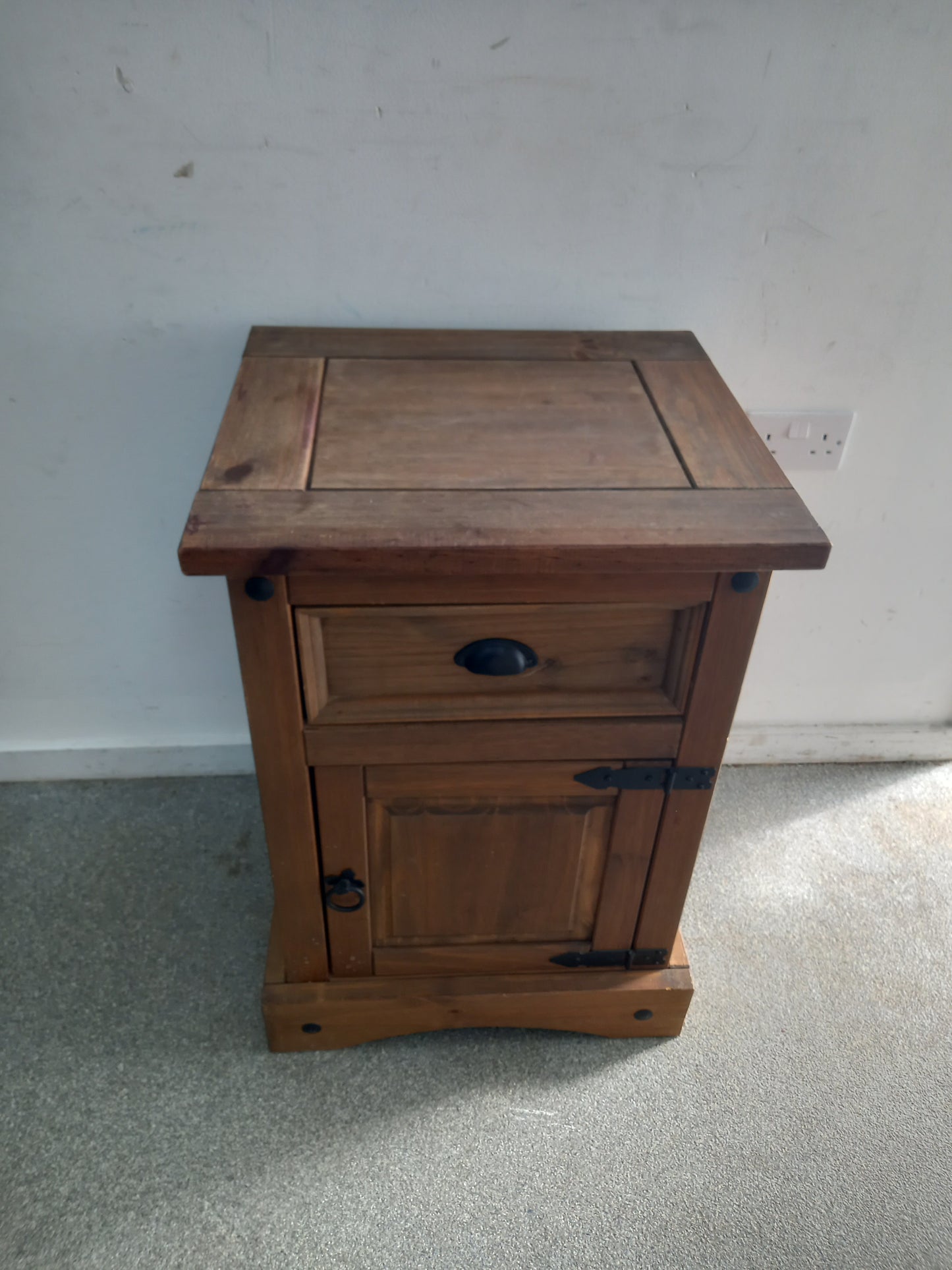 Side Cabinet (240910)