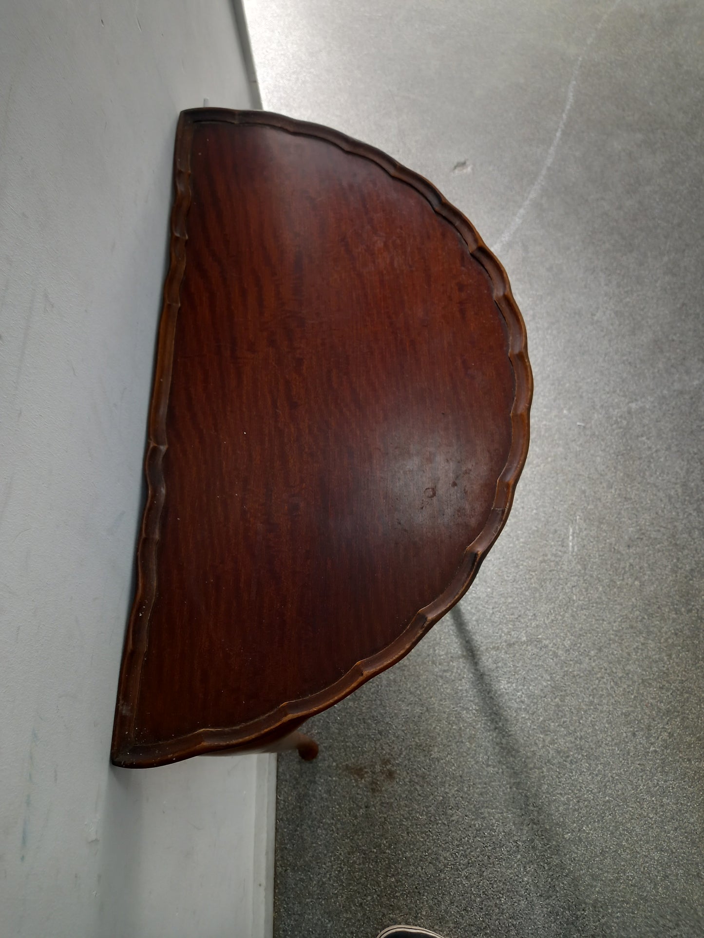 Demi lune Sidetable (160922)