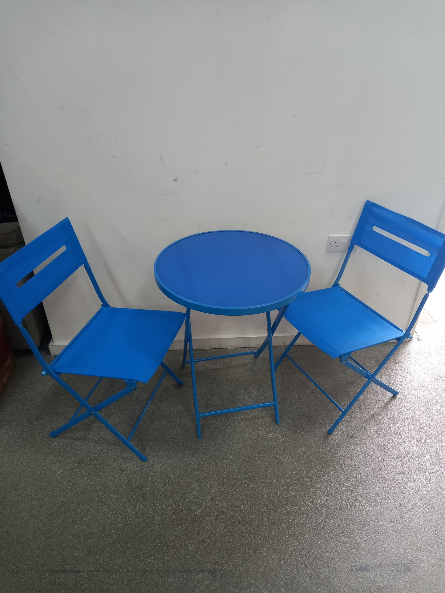 Patio Chairs and Table (230907)