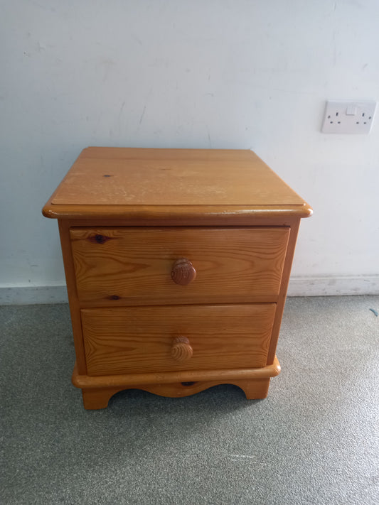 Bedside Table (220805) site C