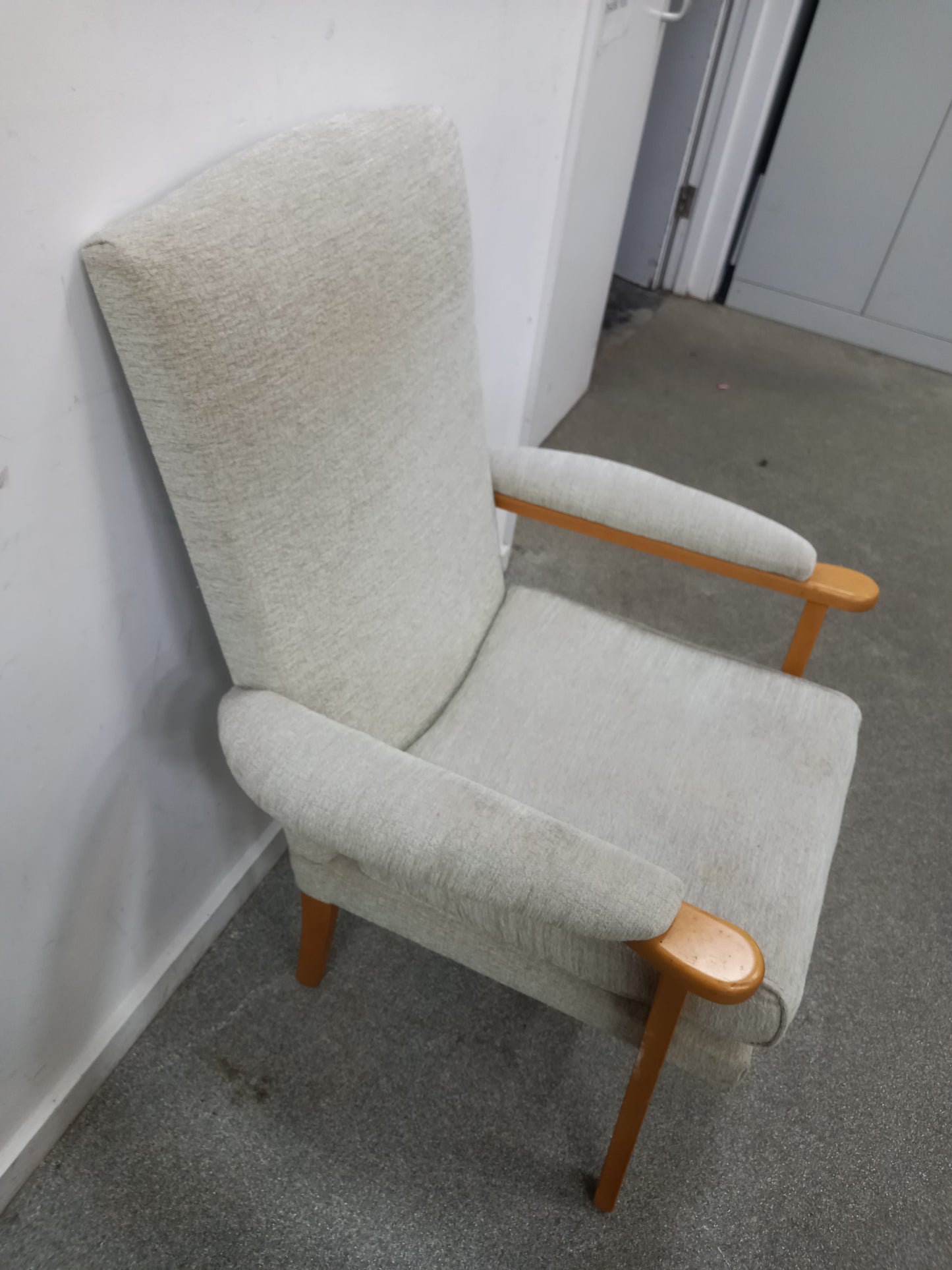 Armchair (180901)