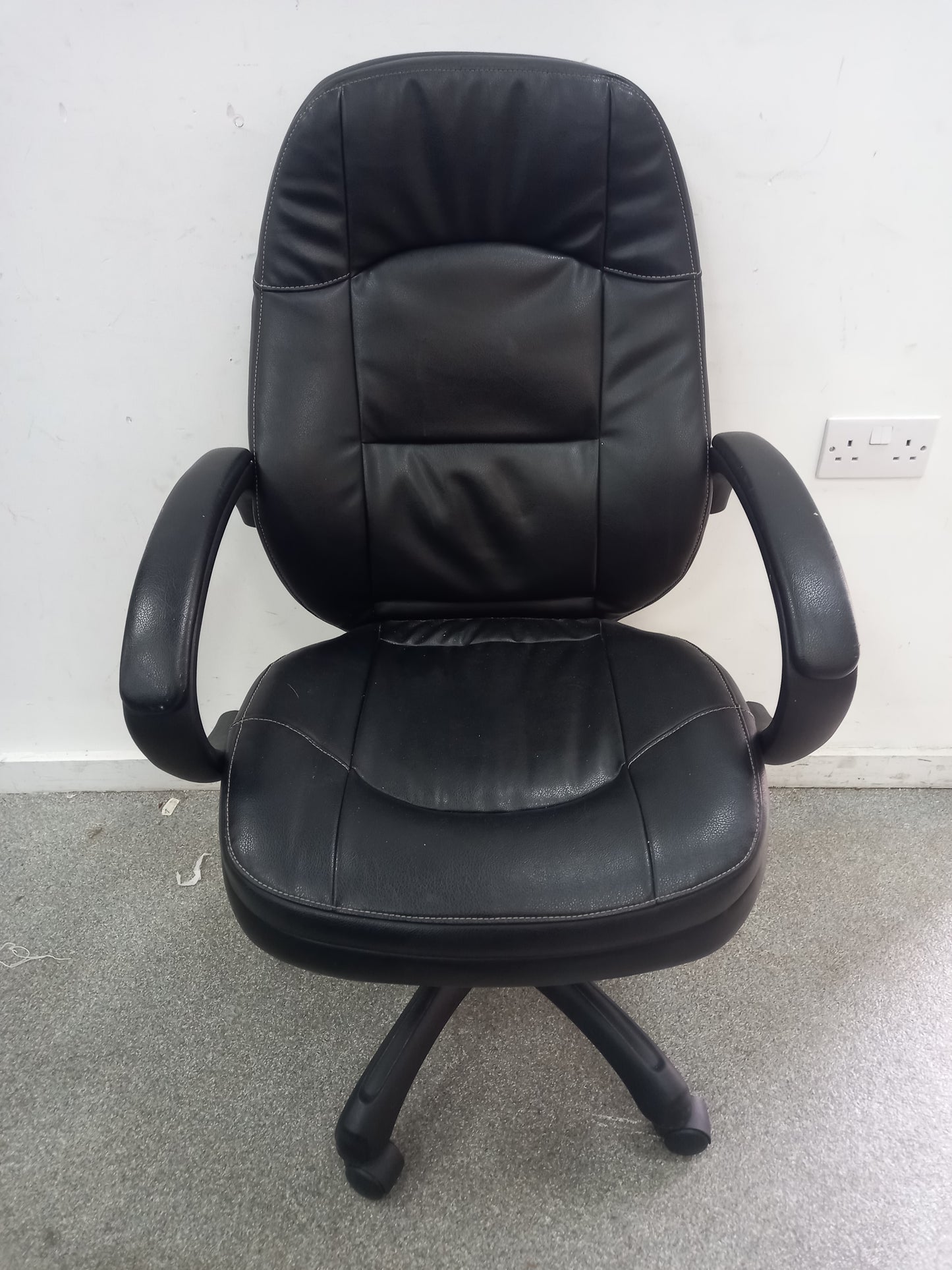 Leather Office chair (171003)
