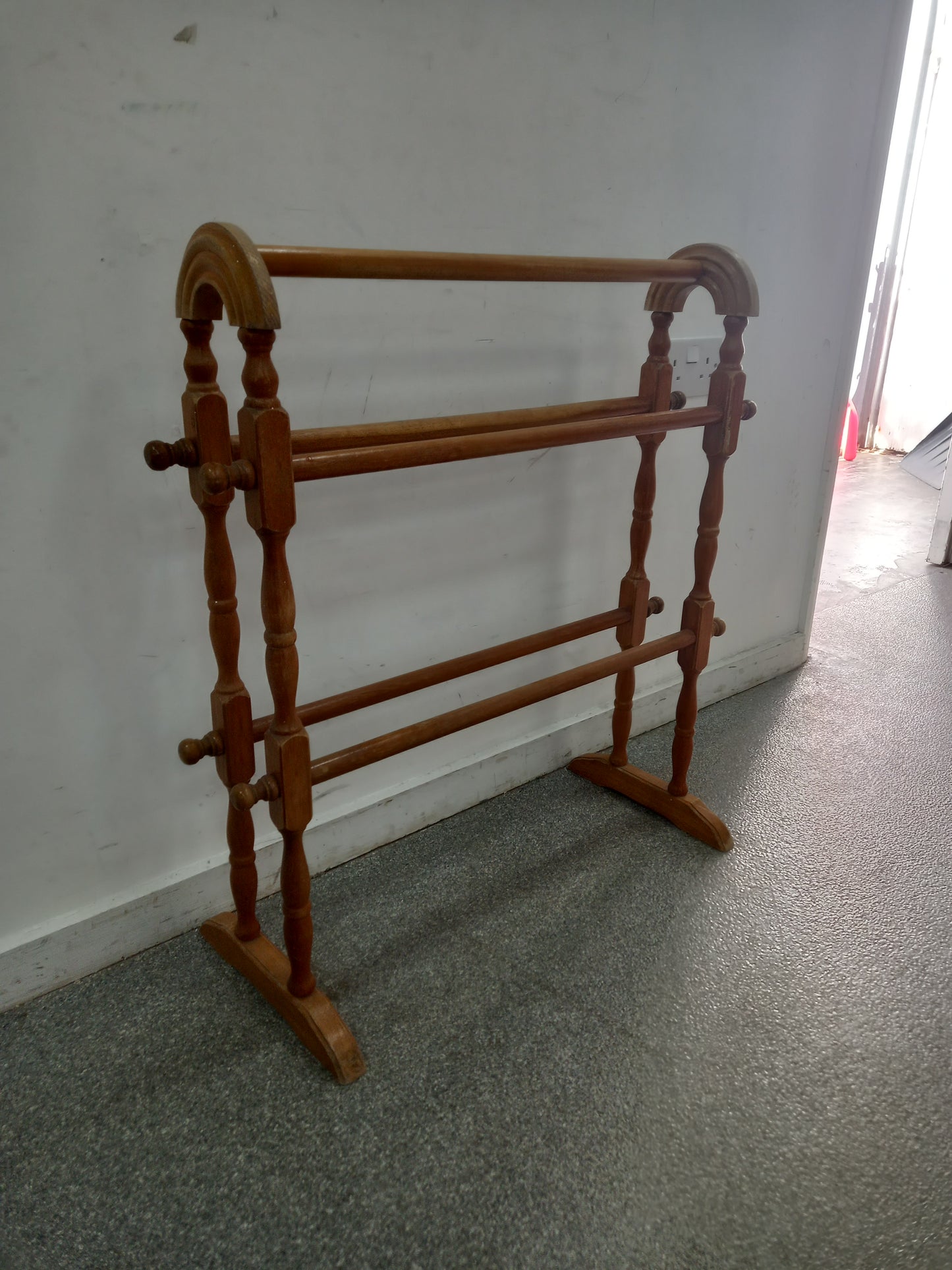 Towel Rack (171006)