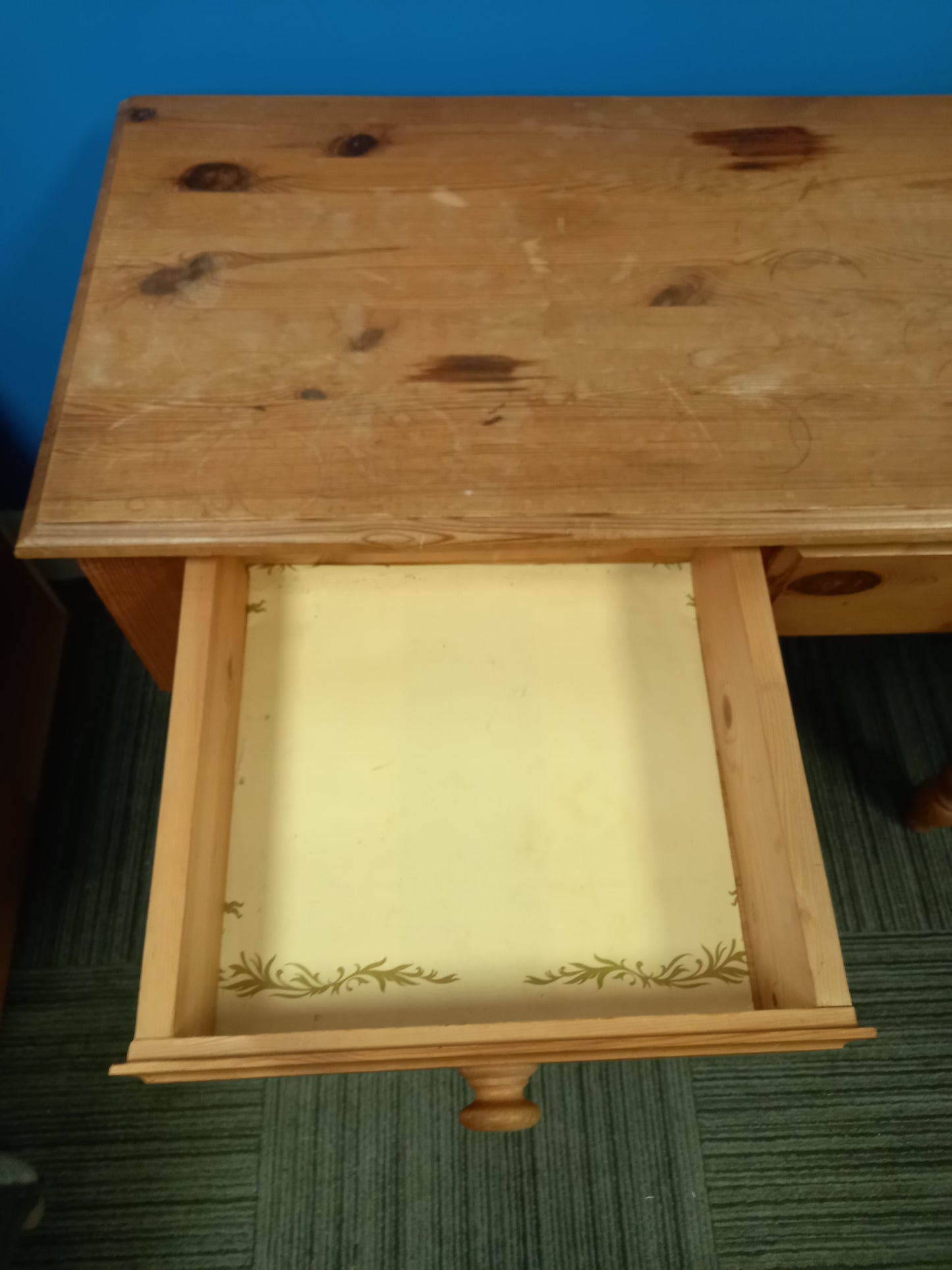 Pine Dressing Table (300909)site B