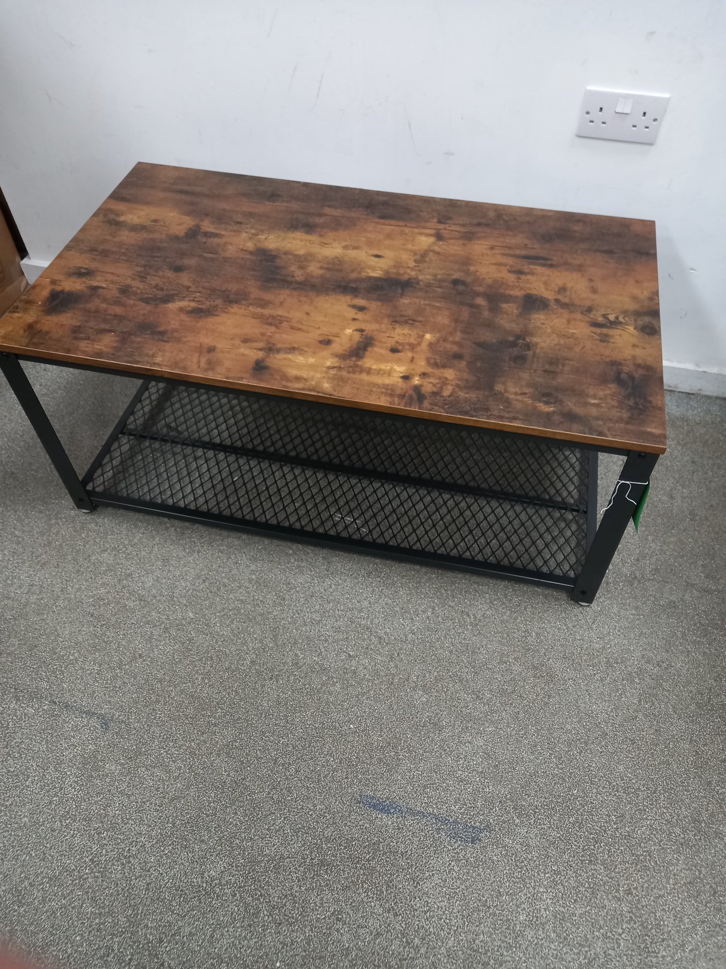 Coffee table (290801)
