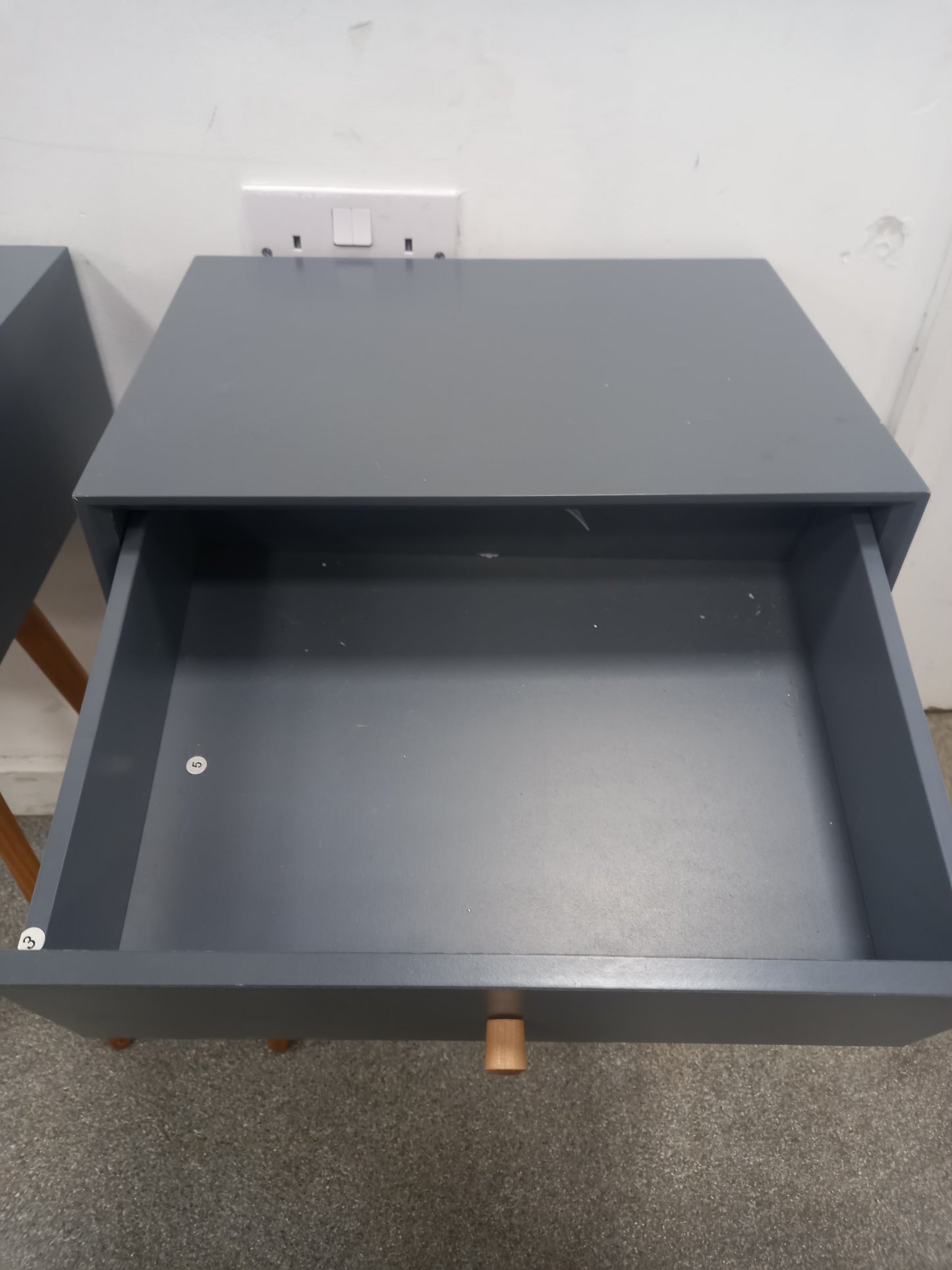 Sidetables (020403)