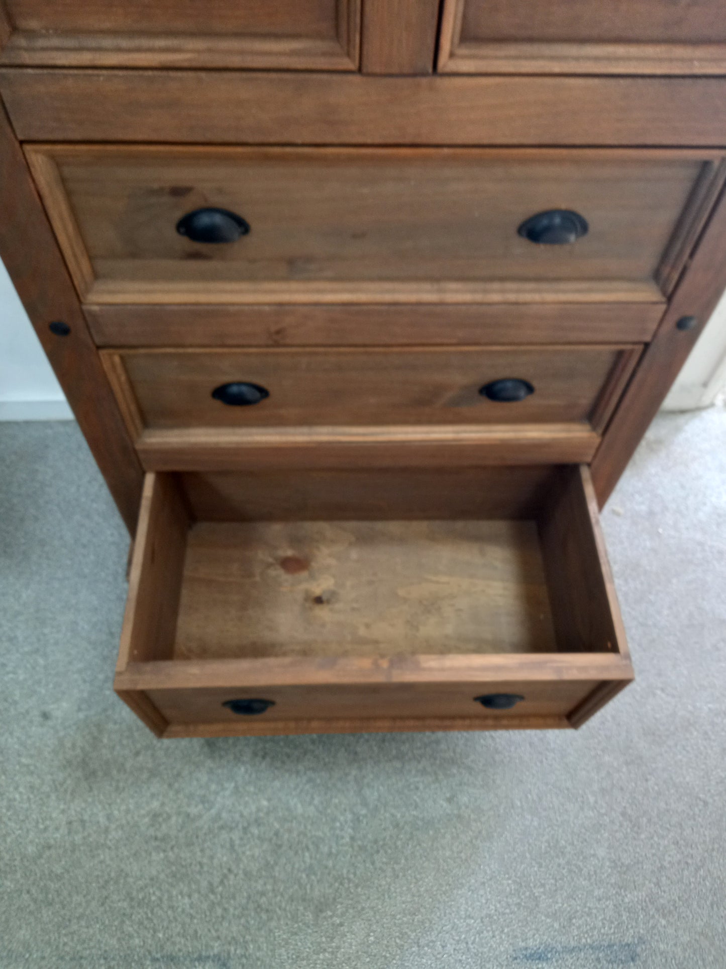 Chest of Drawers (240913)