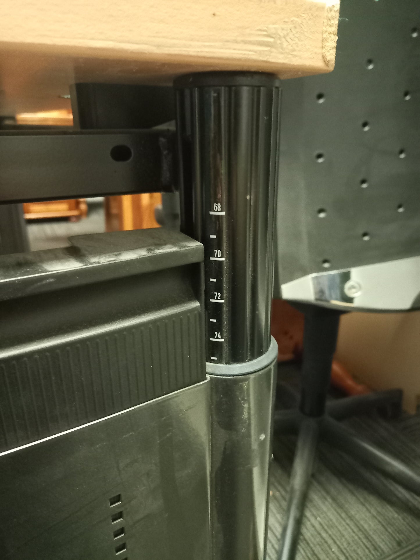 Height Adjustable Desk (30102510) site B