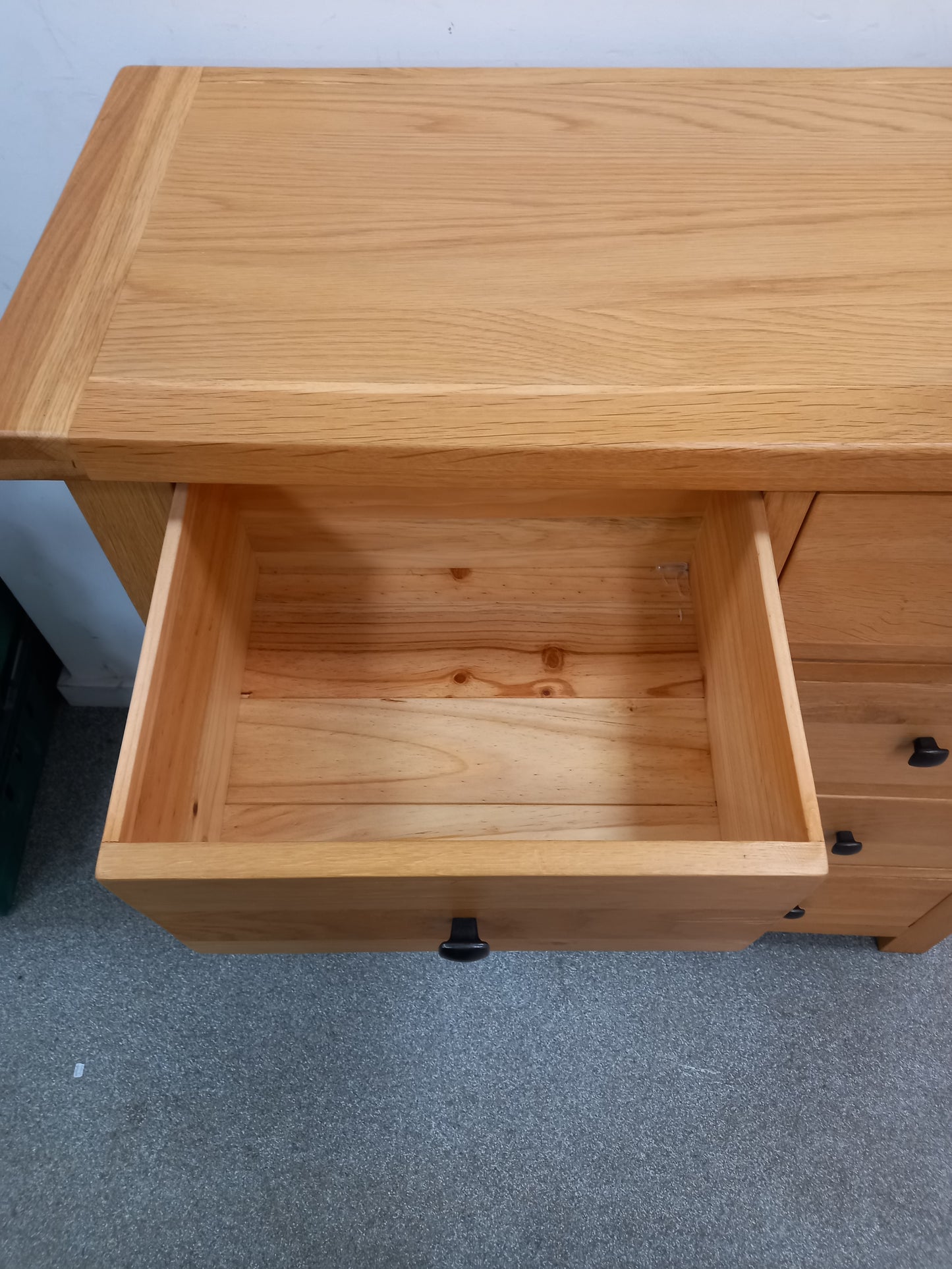 Chest Of Drawers (04112509)
