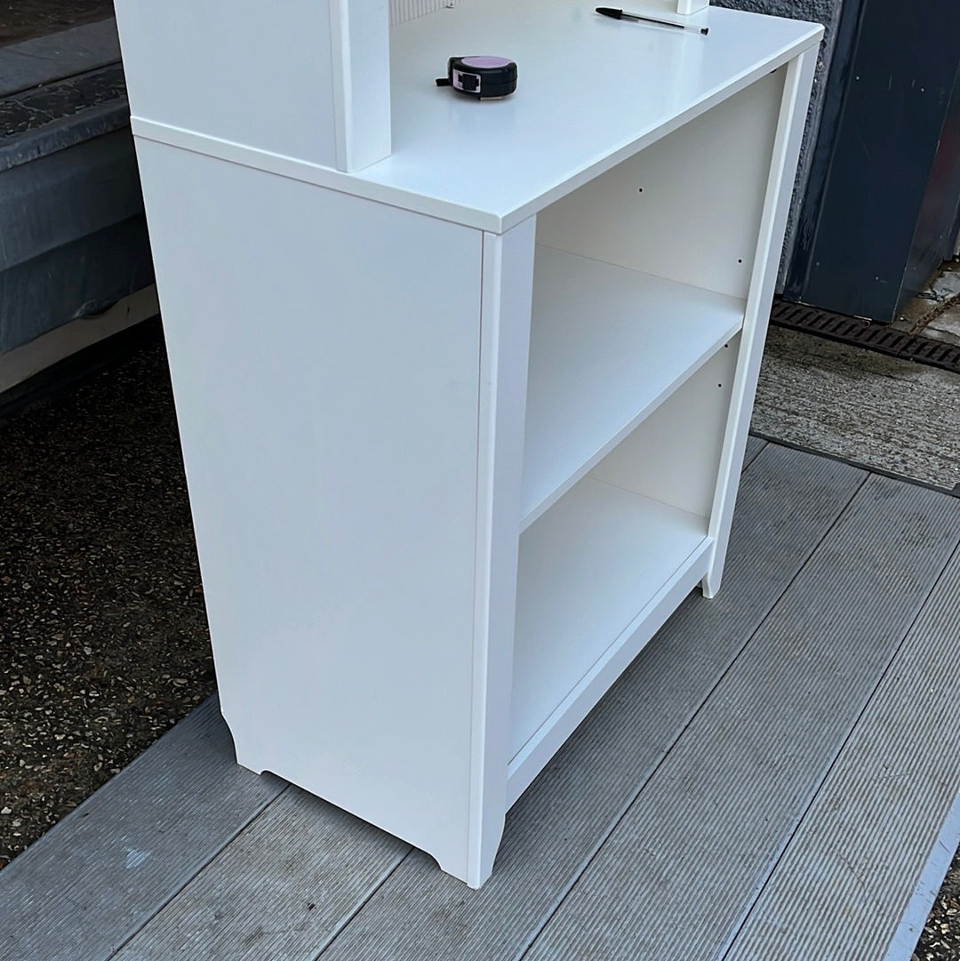(Site B) (300906) Bookshelf / display unit
