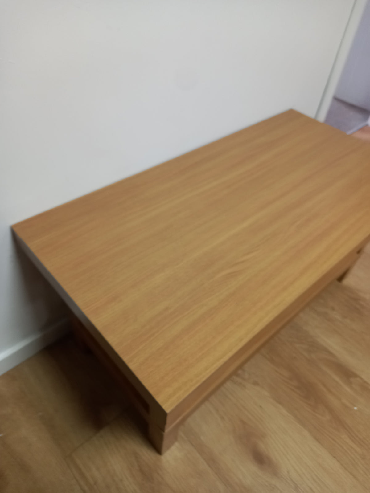 Coffee Table (26102603)