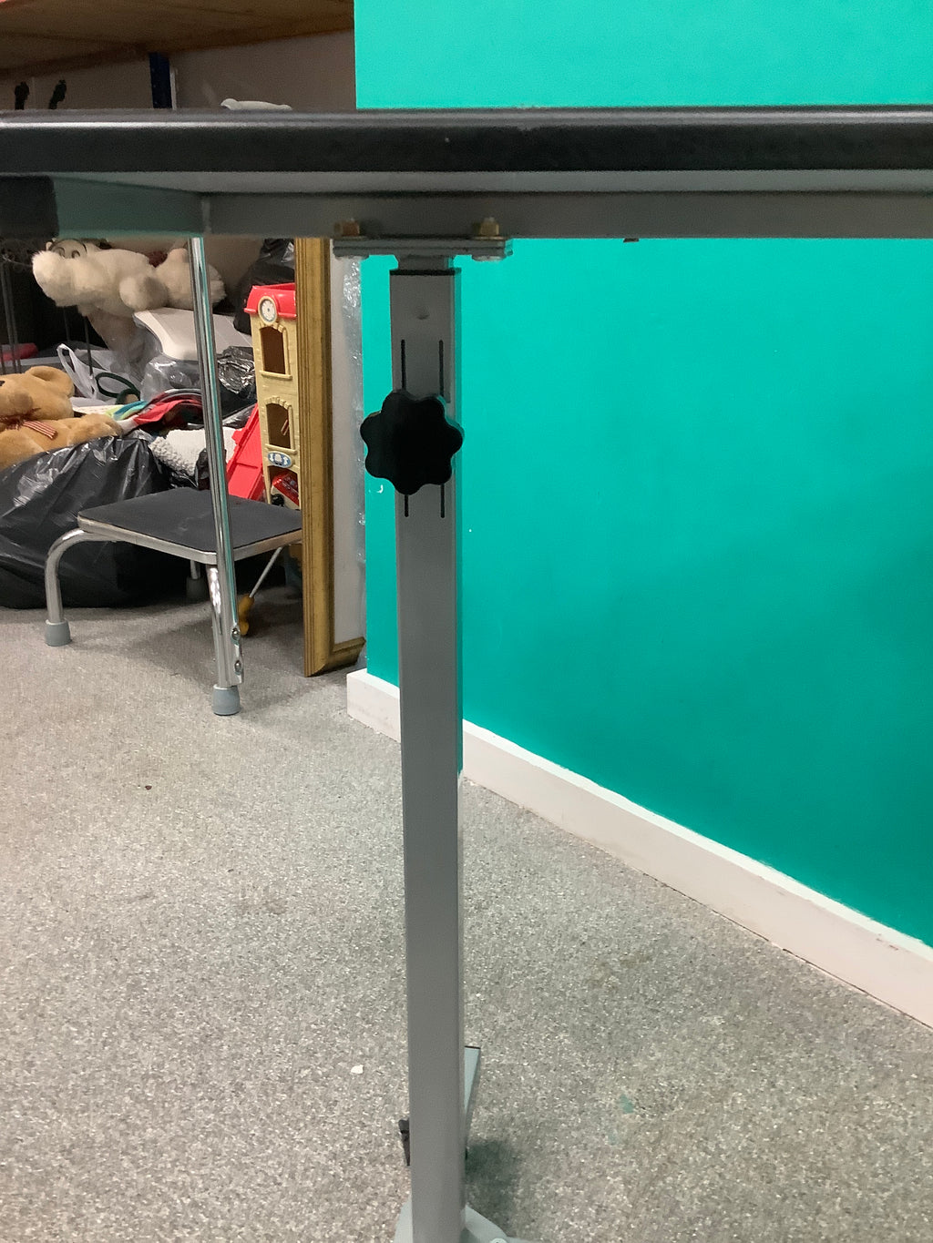 over bed table 170826001