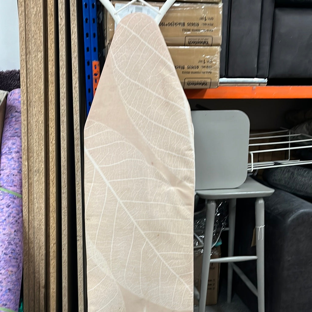 Ironing board (0150407)