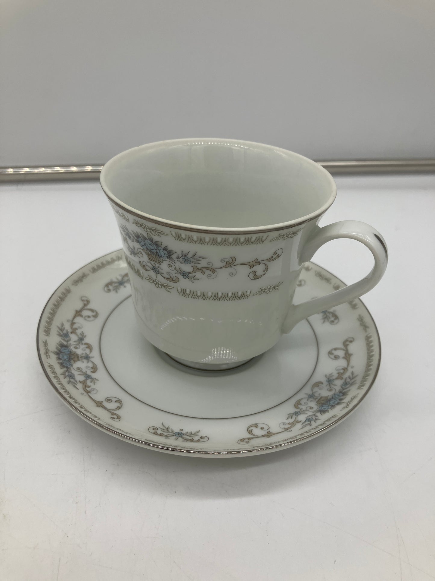Dinner / Tea Service (online sales room) 081010