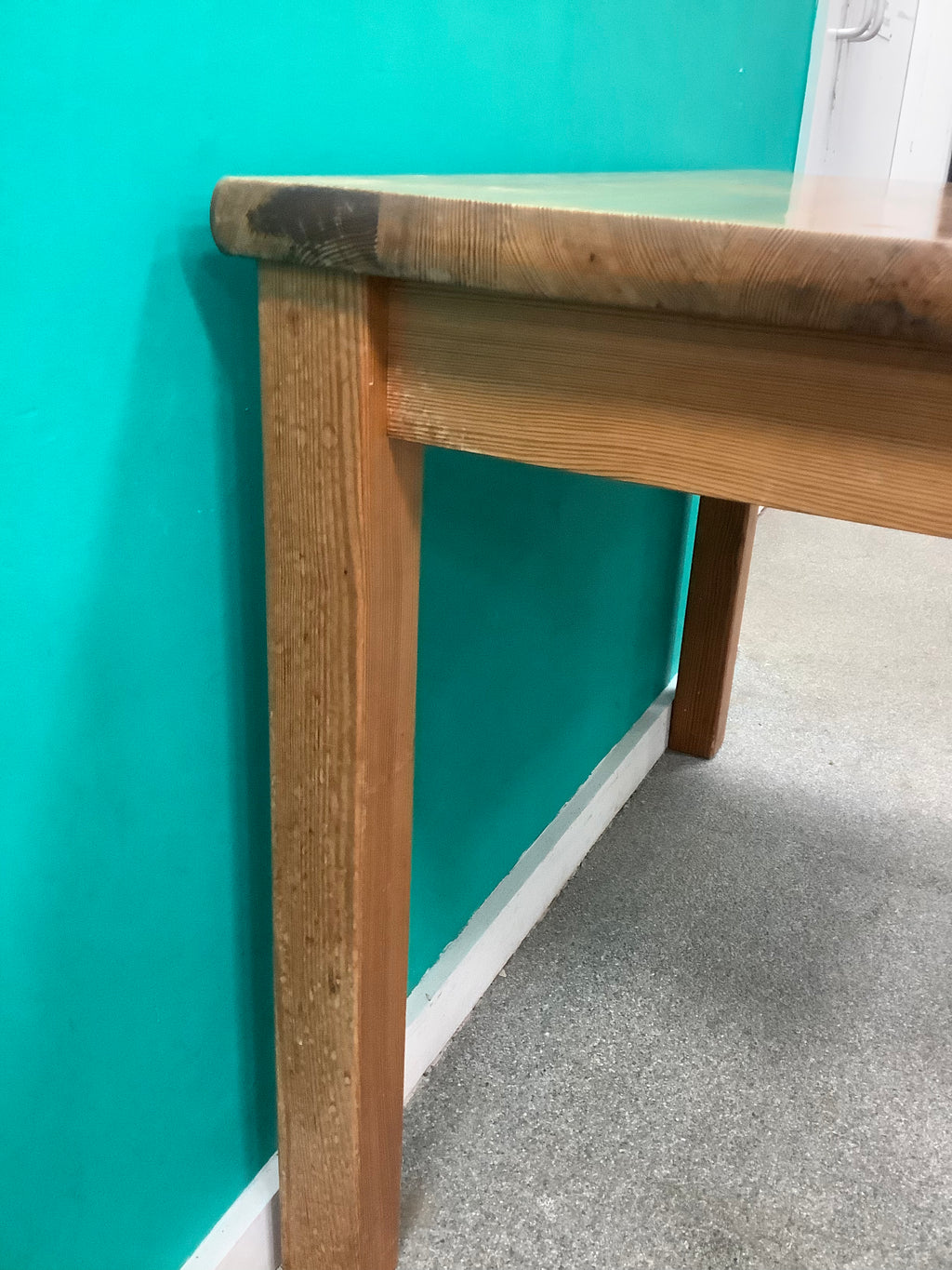 Table 250826003
