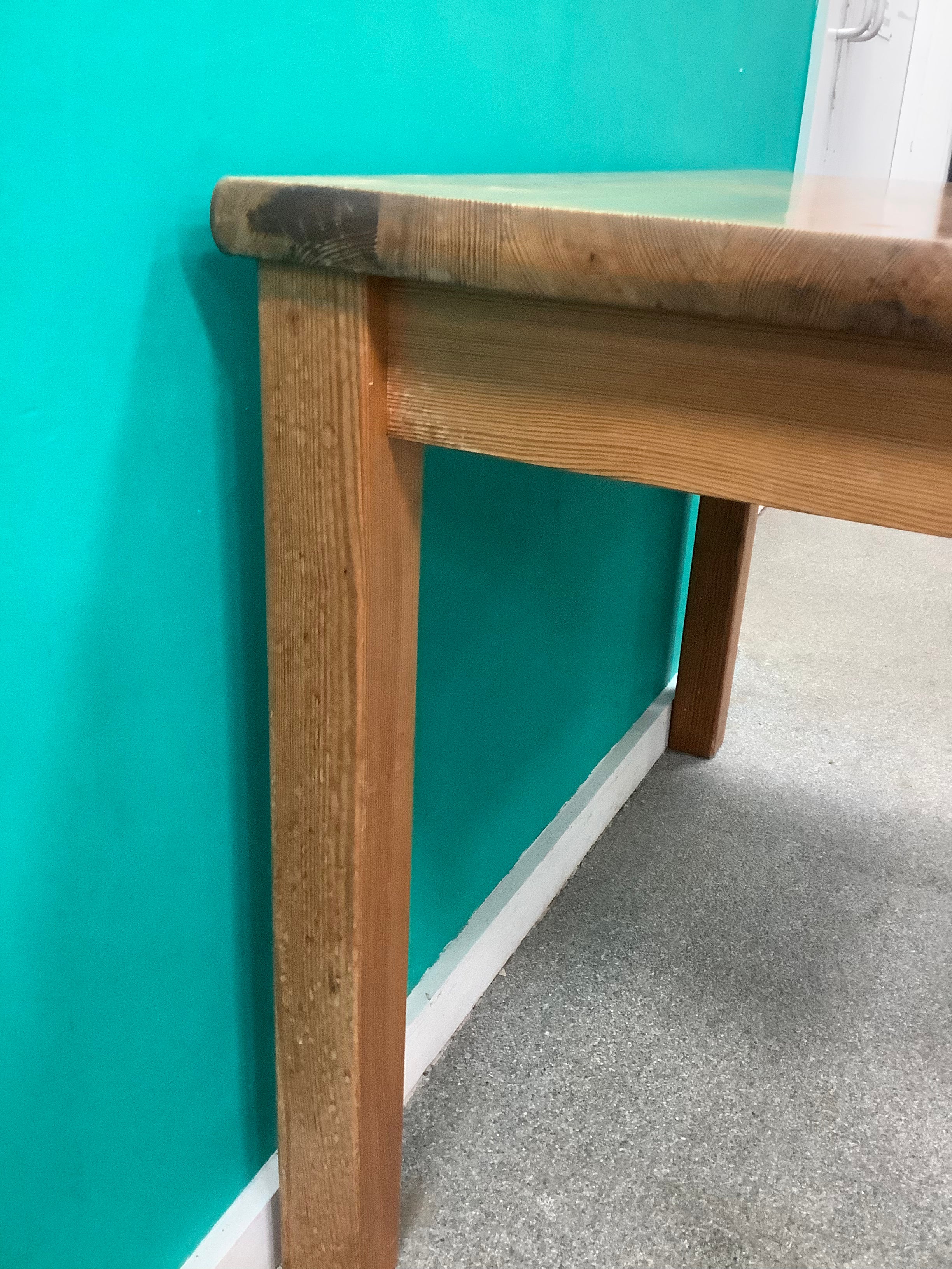 Table 250826003