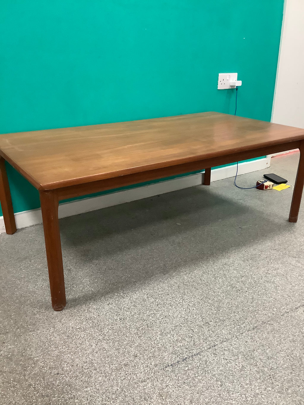 Coffee table 250826010