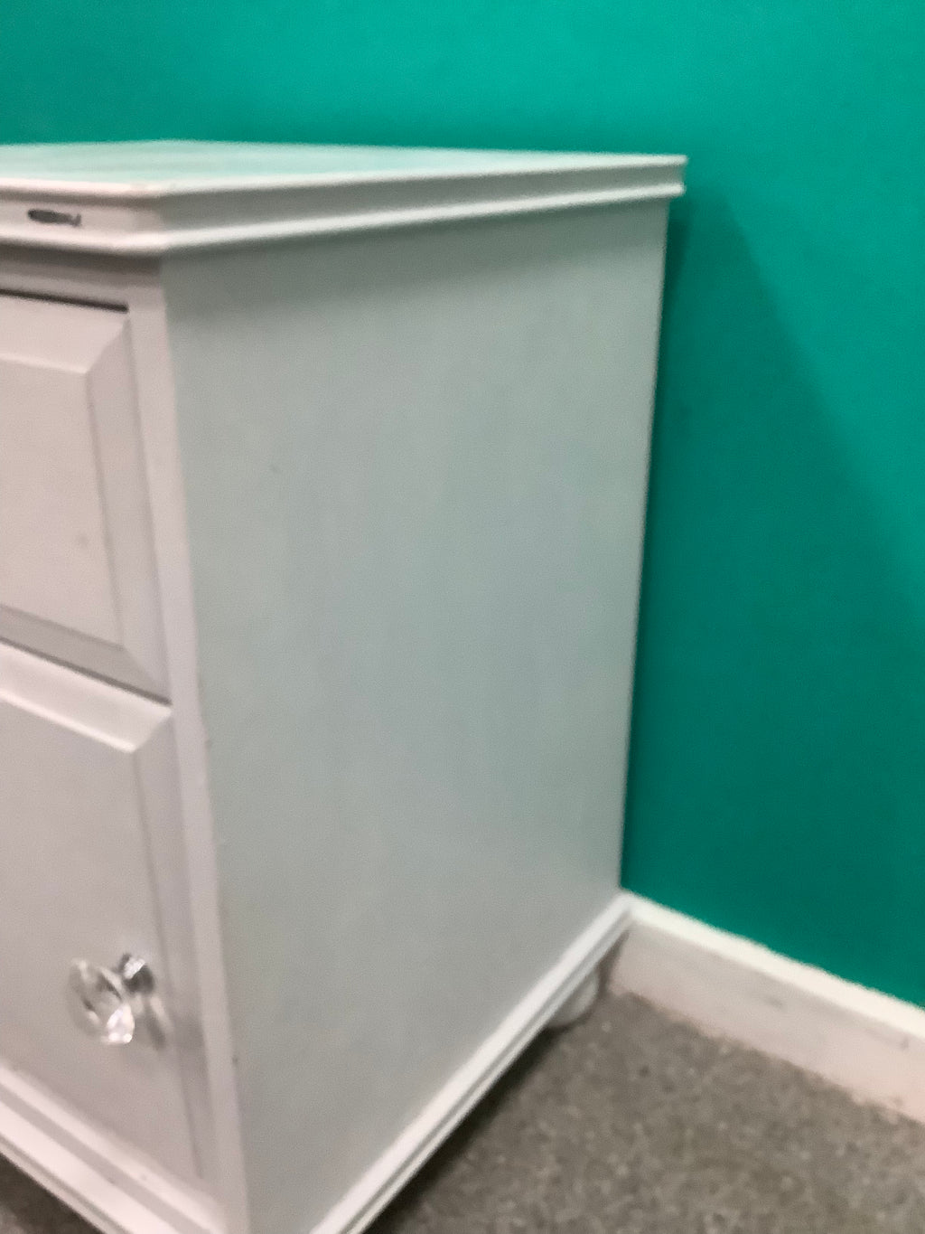 Bedside table 250826011