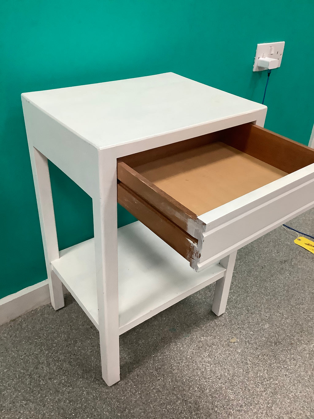 Bedside table 260826001