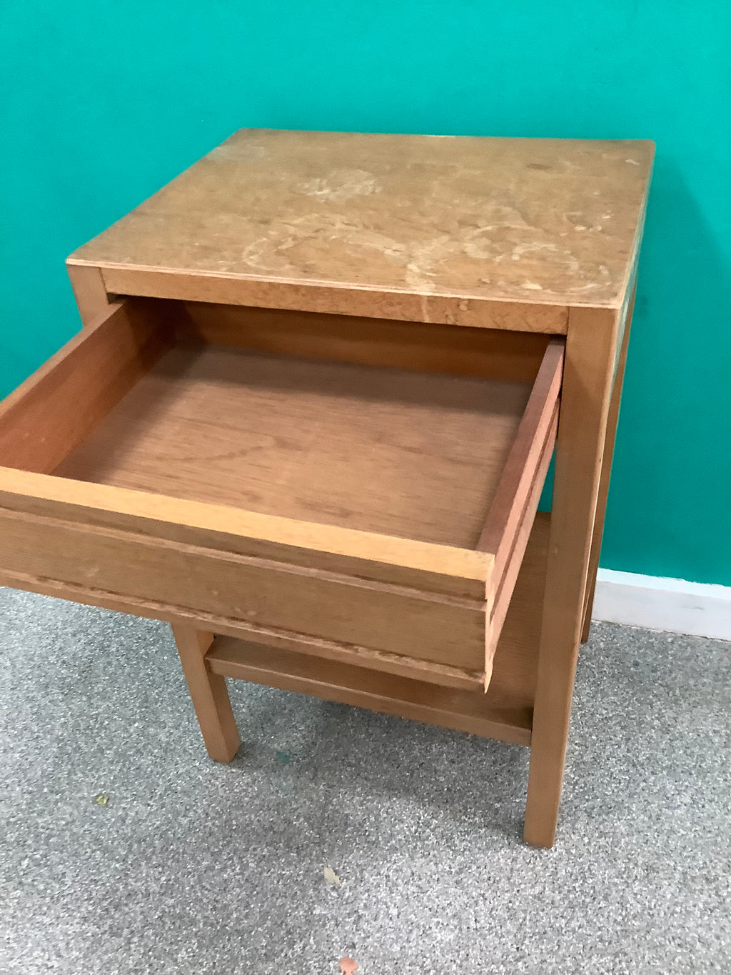 Bedside table 260826002