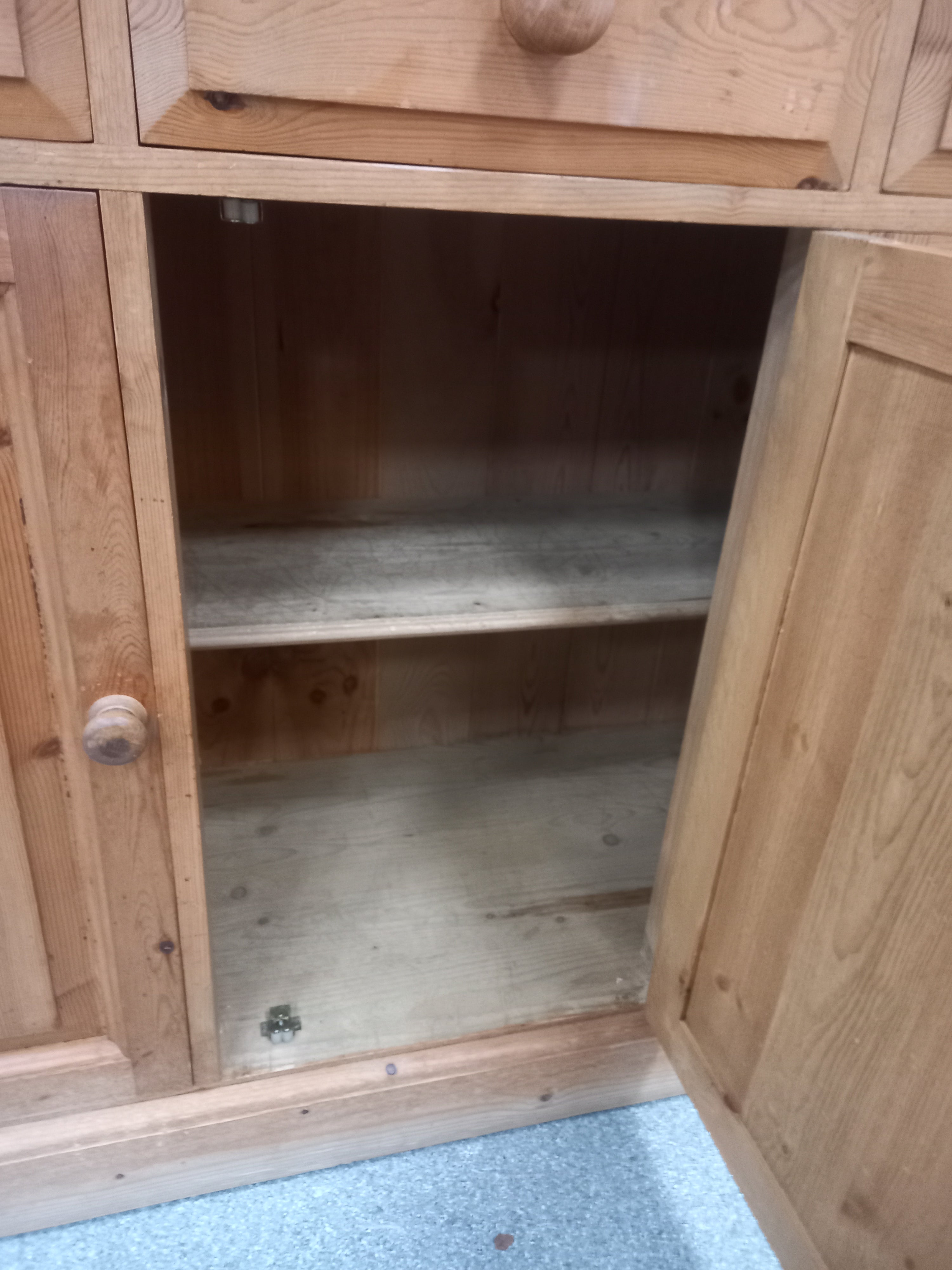 Display Cabinet and Sideboard (25062606) ga3995