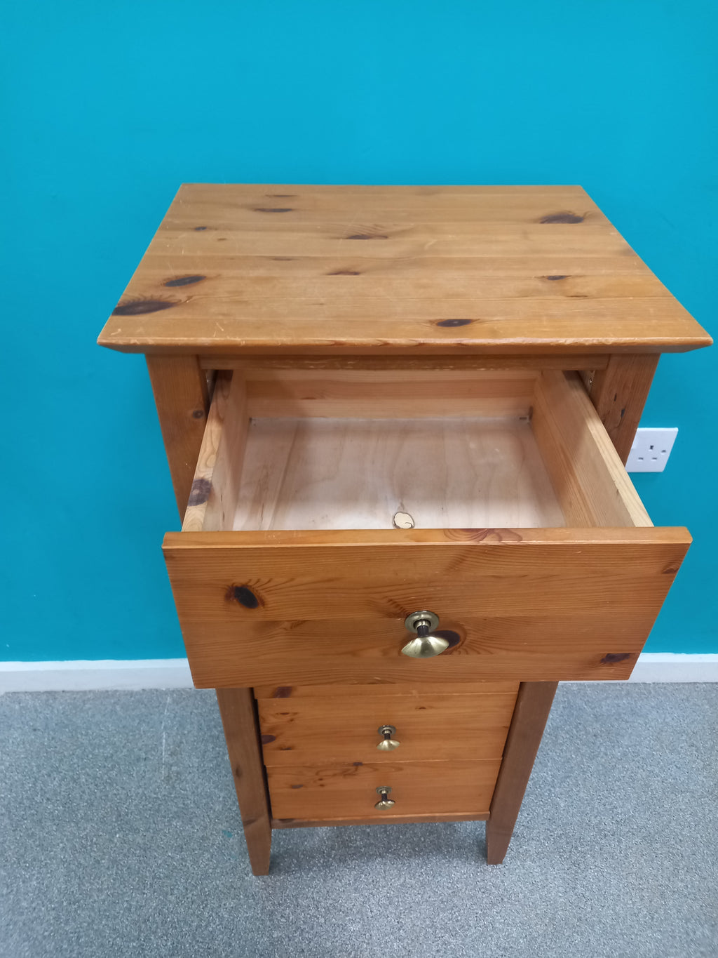 Tall Chest of Draws 30092602