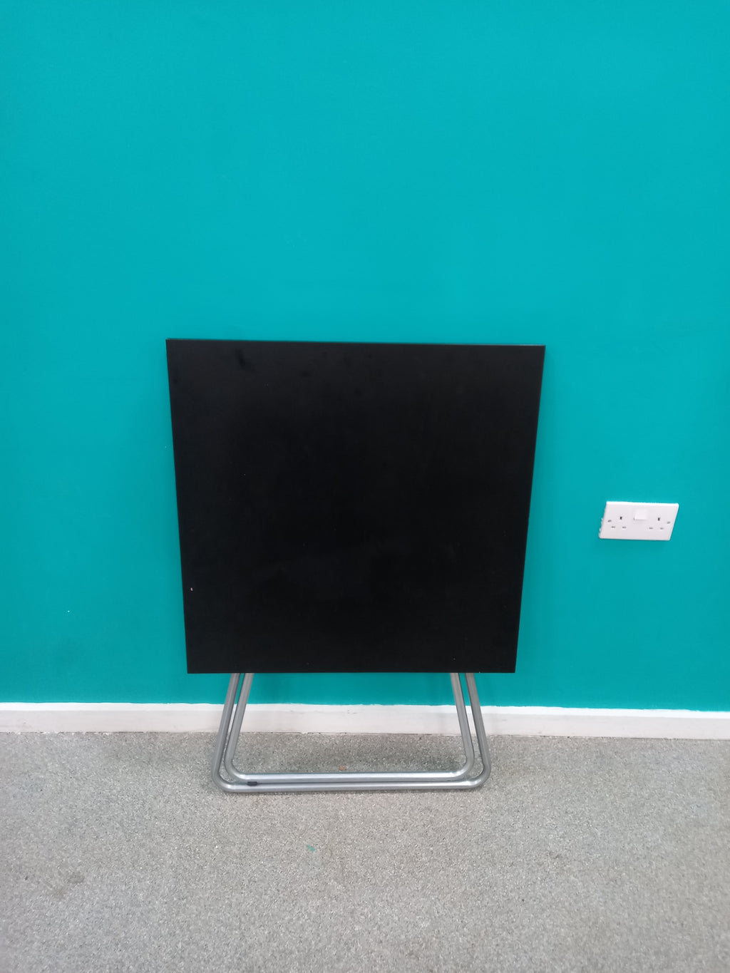 Ikea Table (03082604)