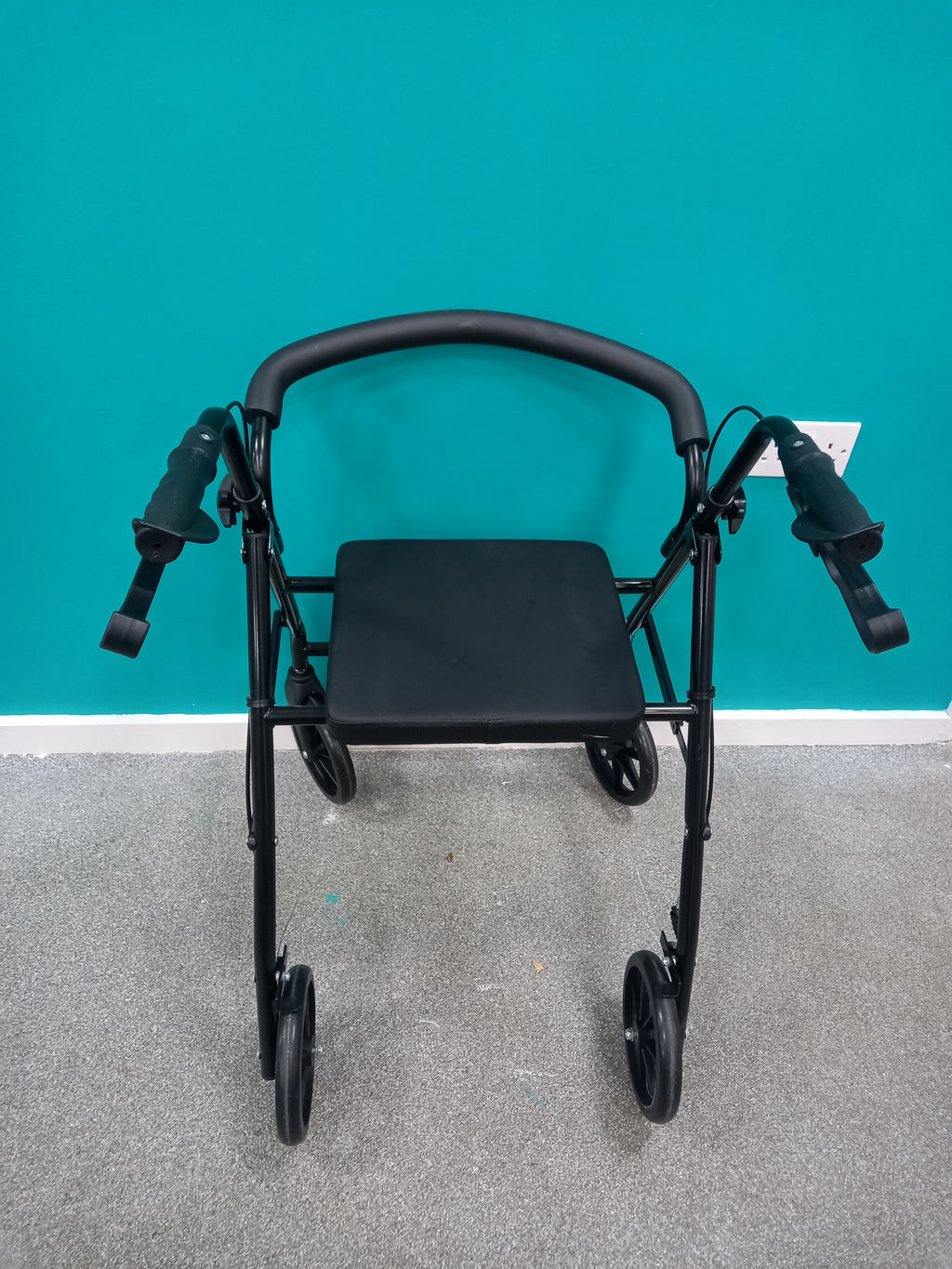 Walker (03082603)