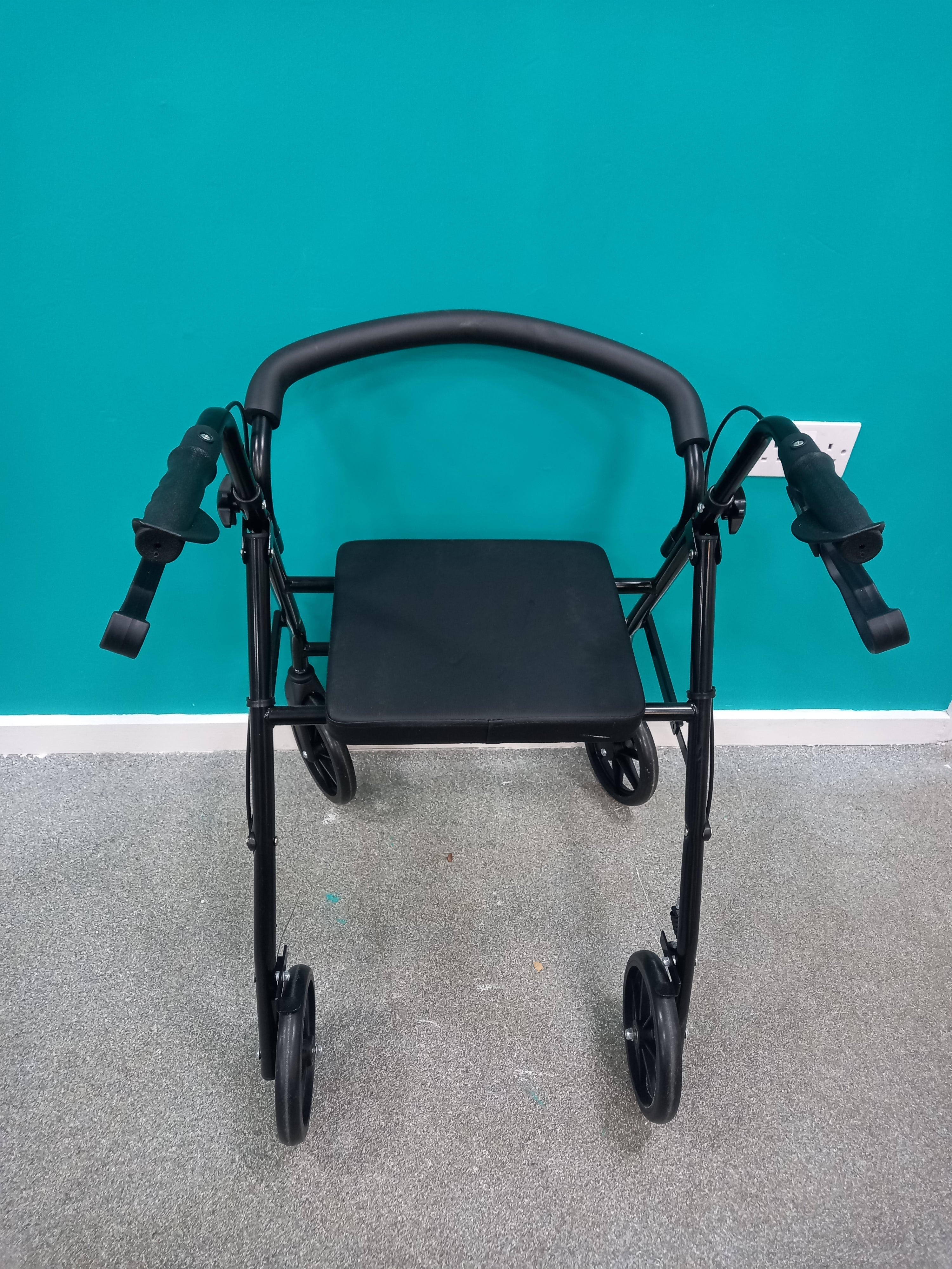 Walker (03082603)