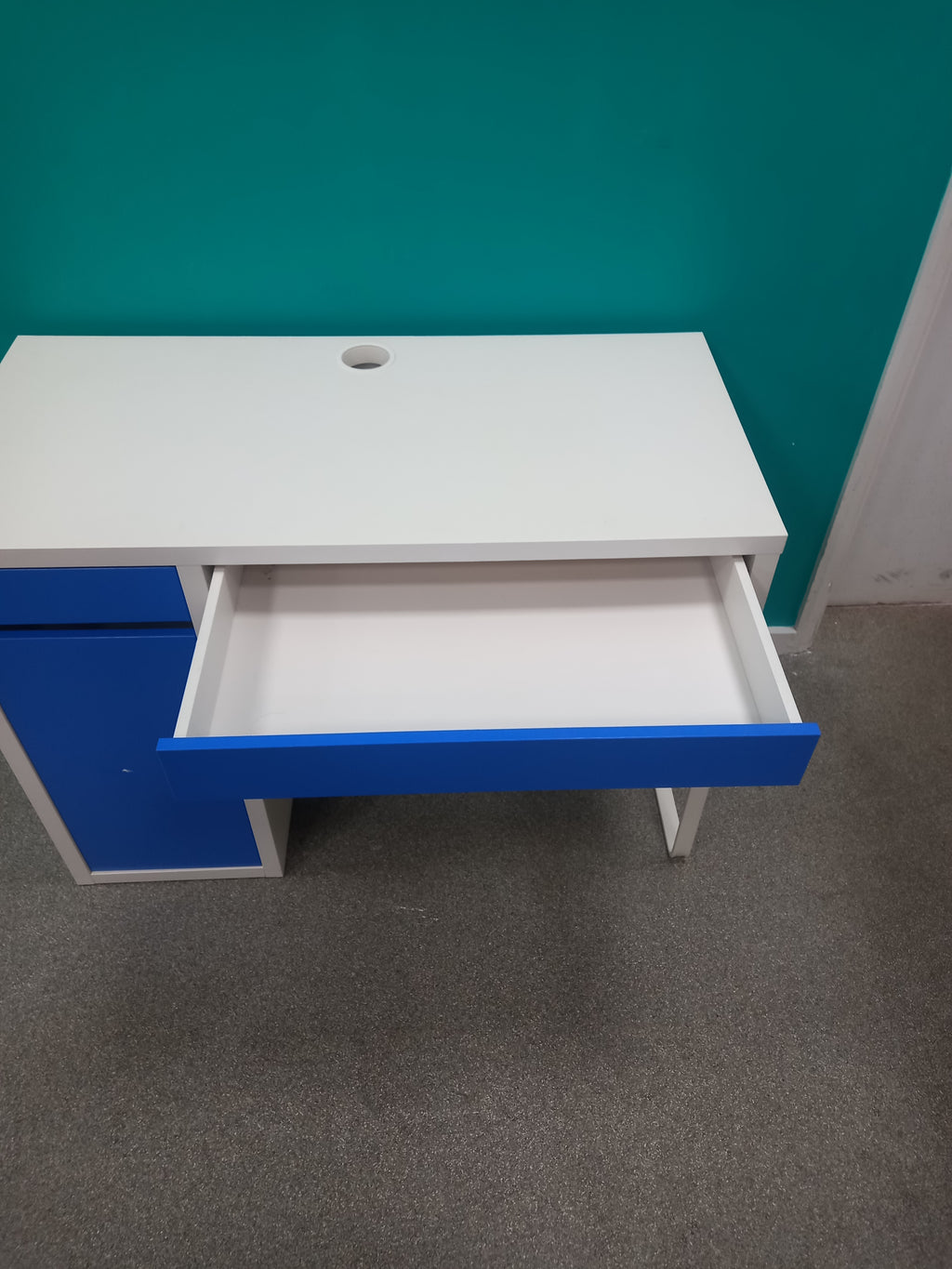 Desk (08042602) ga3991