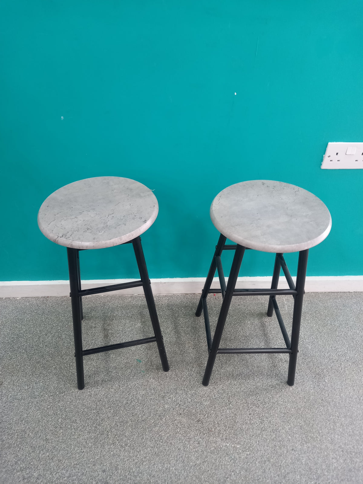 Stools 22092605