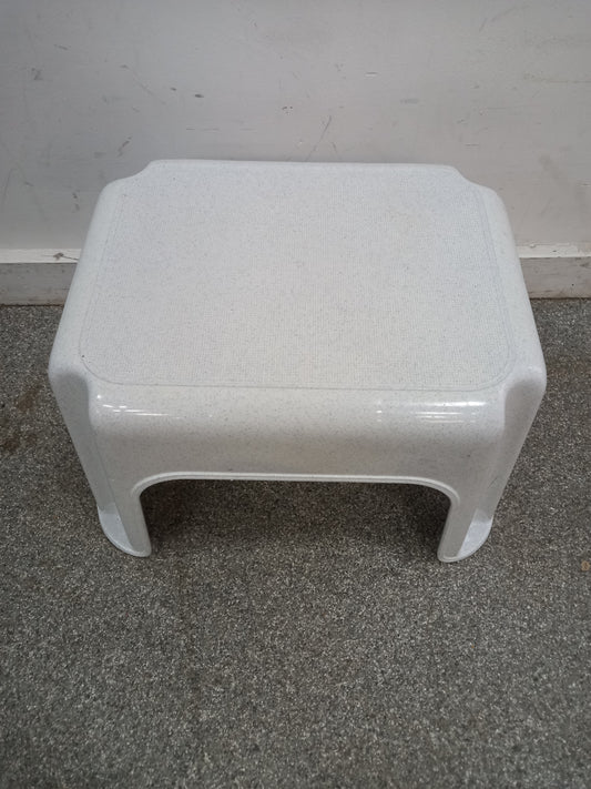 Stool (04112508)