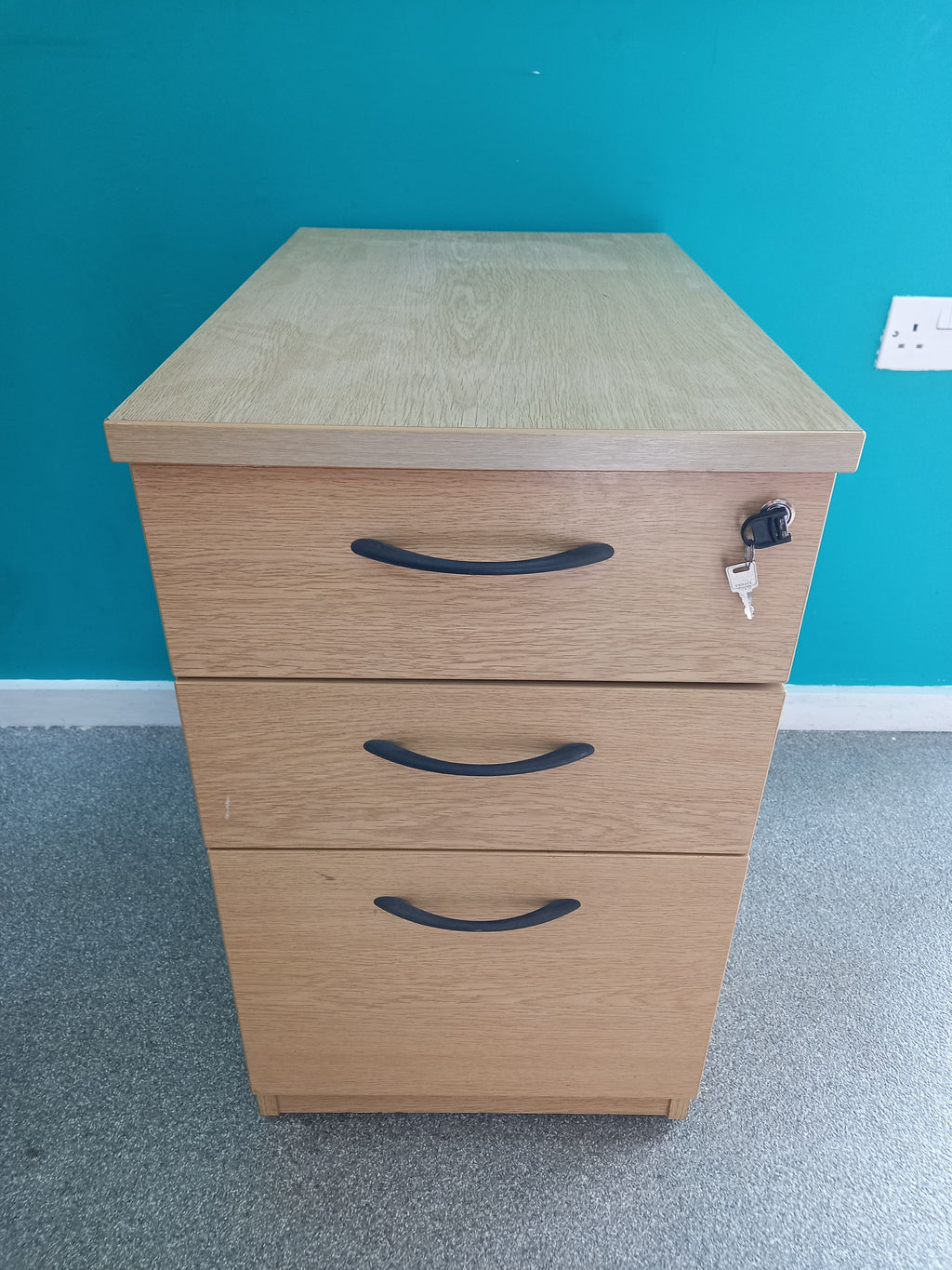 Filing Cabinet (01072612)