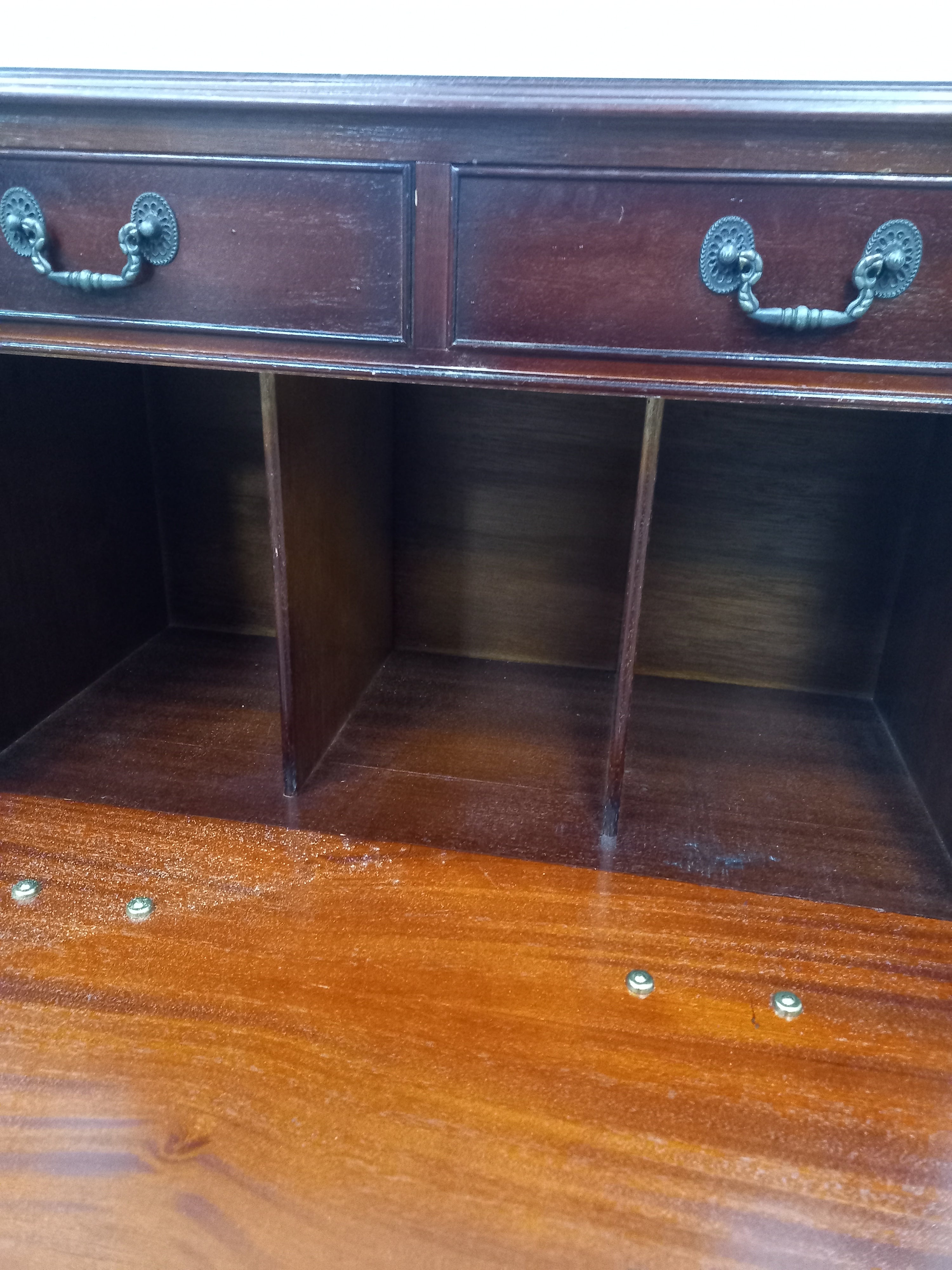 Record Cabinet (27012602) ga3620