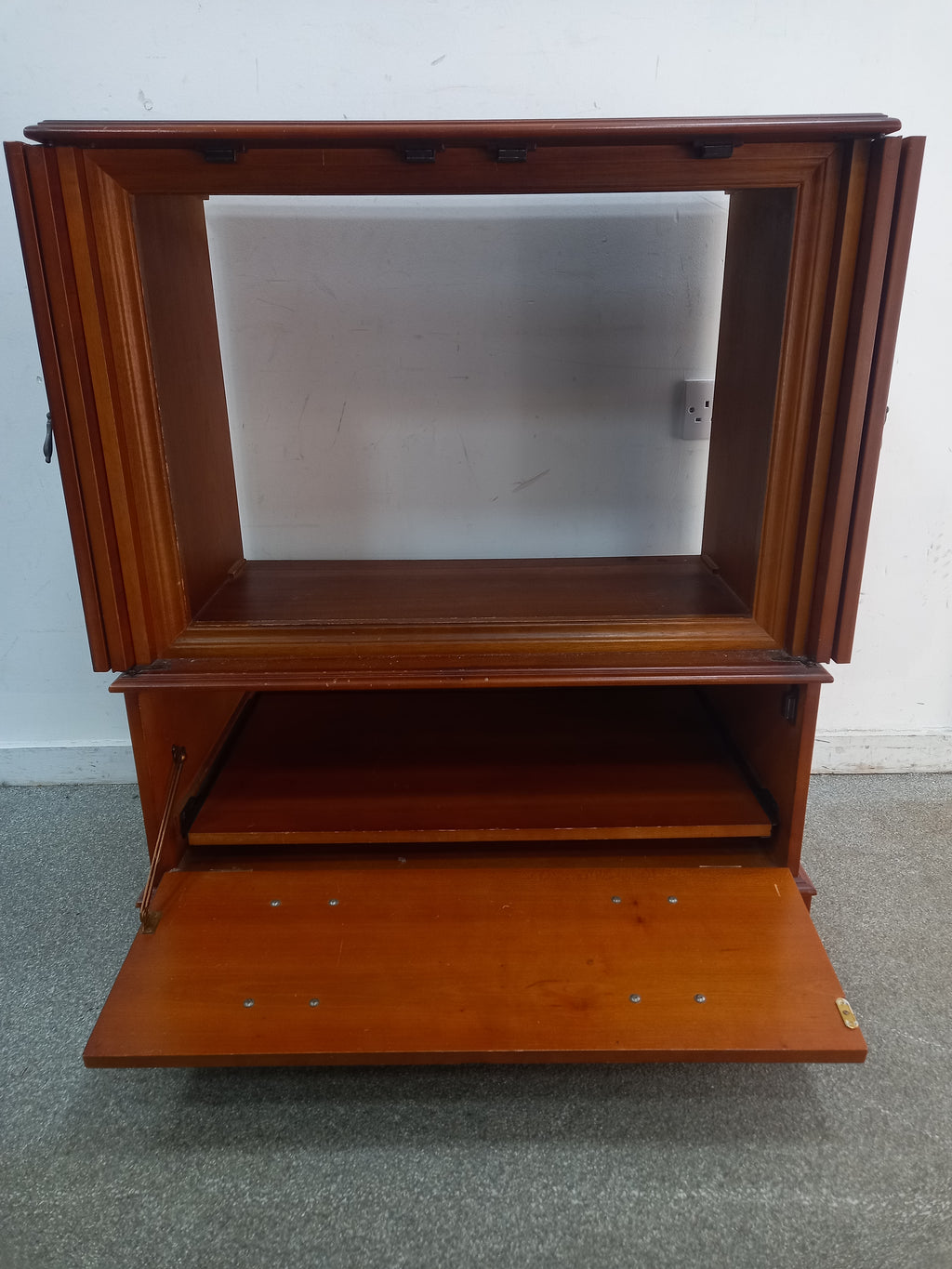 Television Cabinet (17122503)