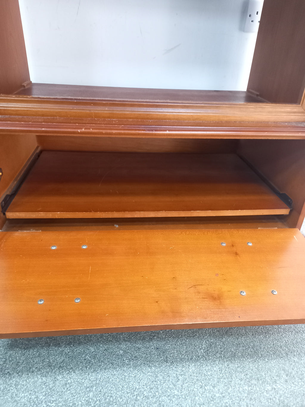 Television Cabinet (17122503)