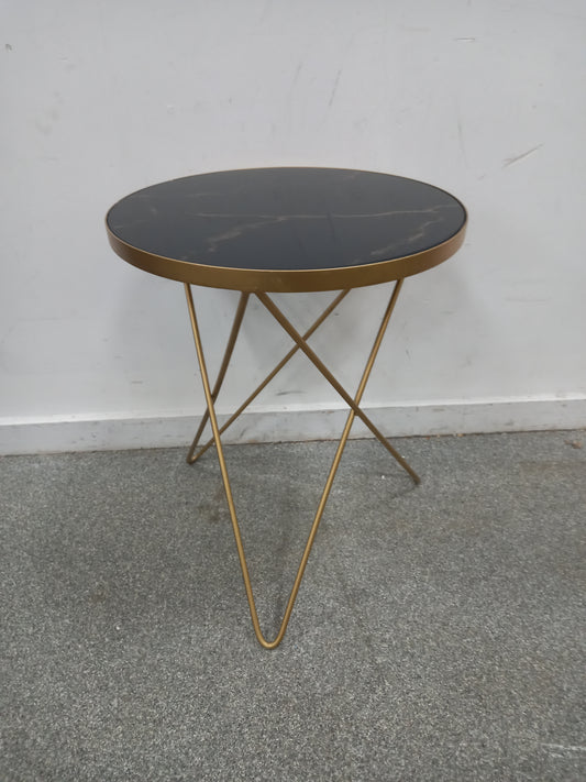 Modern O Table (260908)