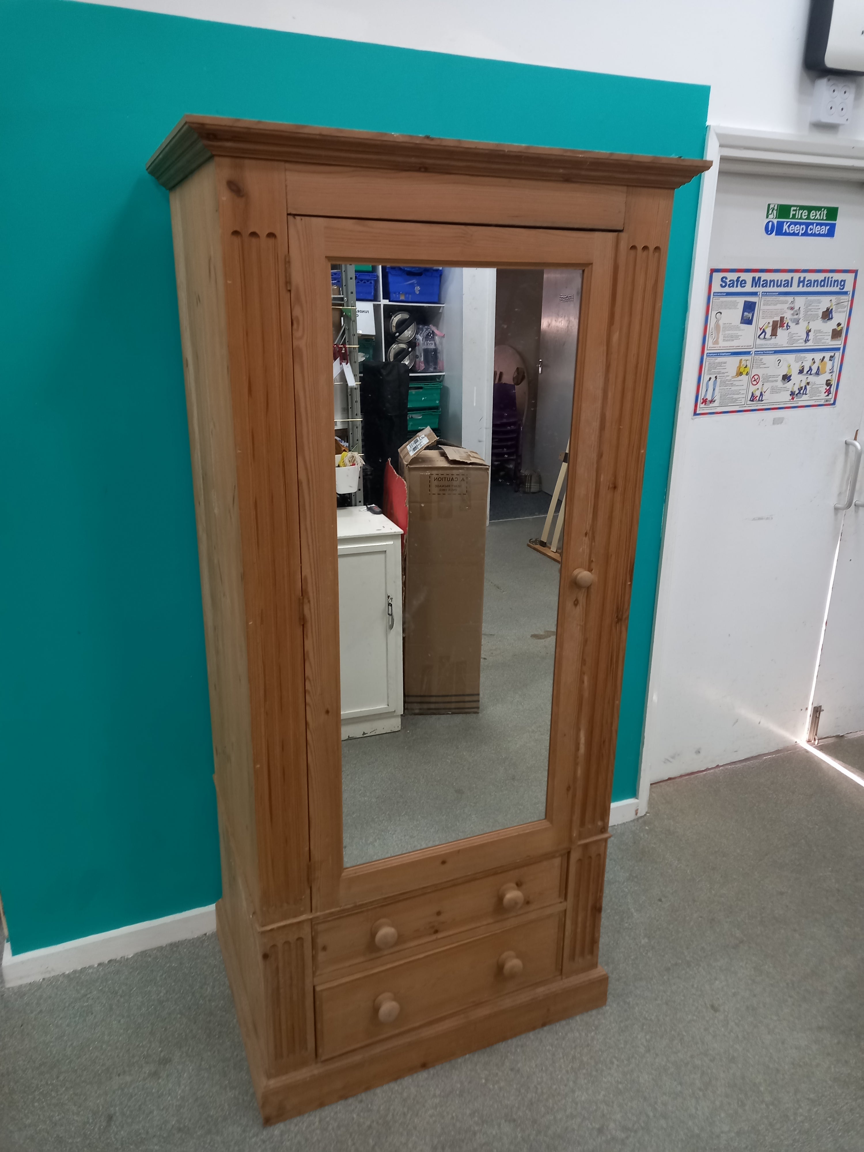 Thin Wardrobe (08072613)